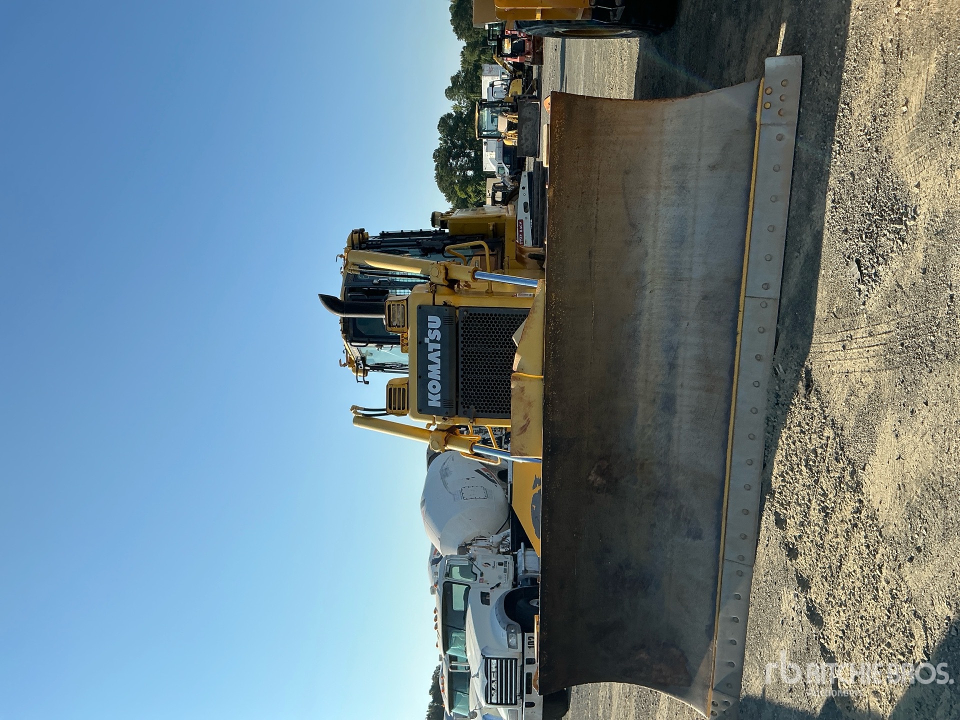 2012 Komatsu D65PX-17