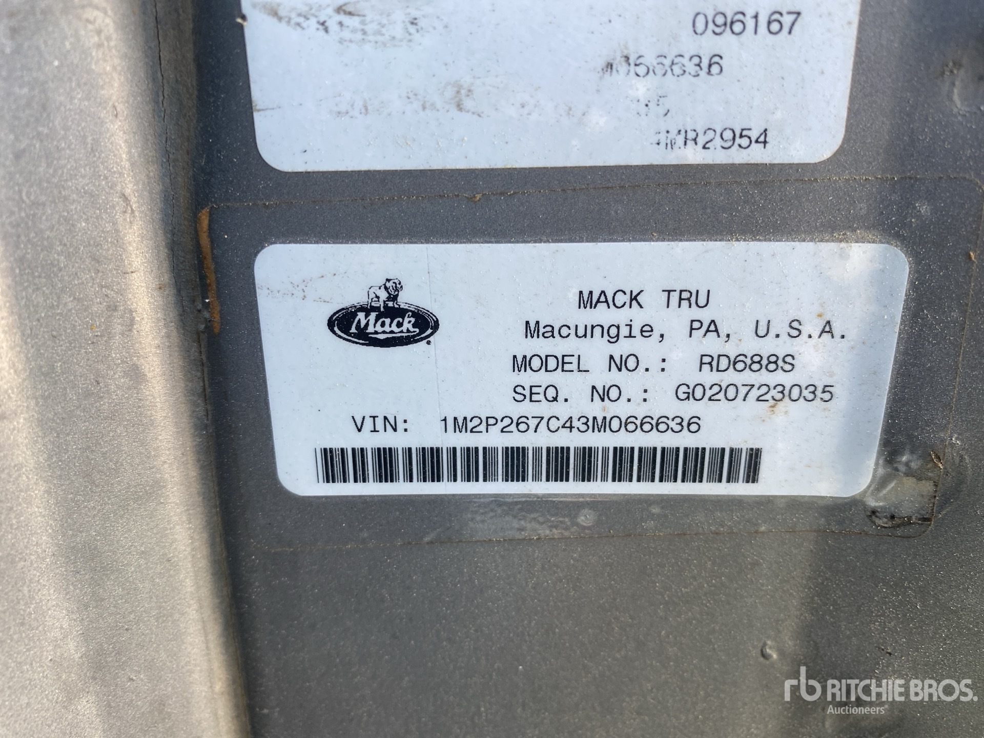 2003 Mack RD688S