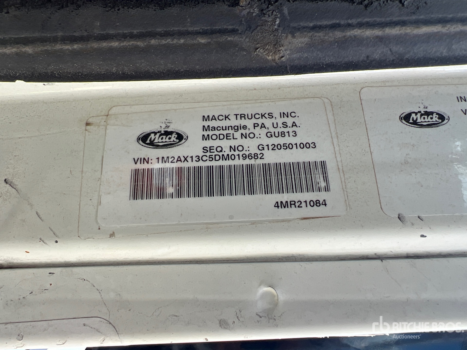 2013 Mack GU813 GRANITE