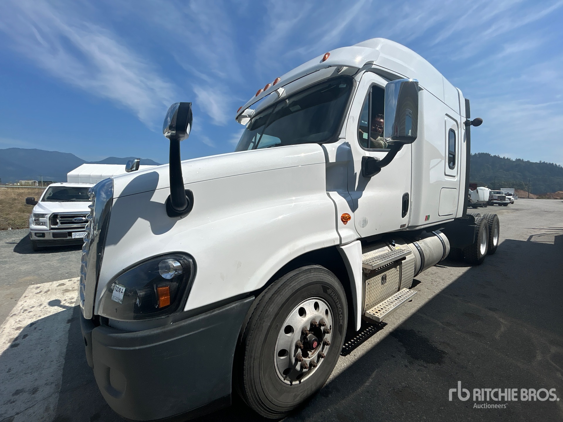 2018 Freightliner CASCADIA 125
