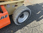 Podwozie with Right Front Tire