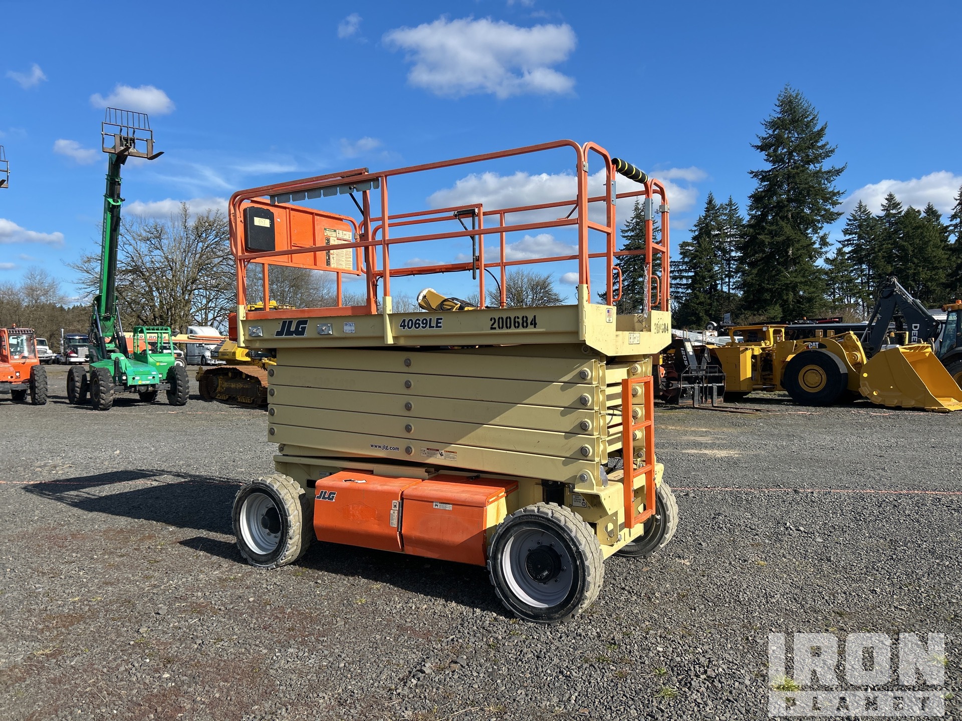General Appearance - Scissor Lift* with Zdjęcie, lewy dolny róg