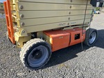 General Appearance - Scissor Lift* with