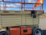 General Appearance - Scissor Lift* with