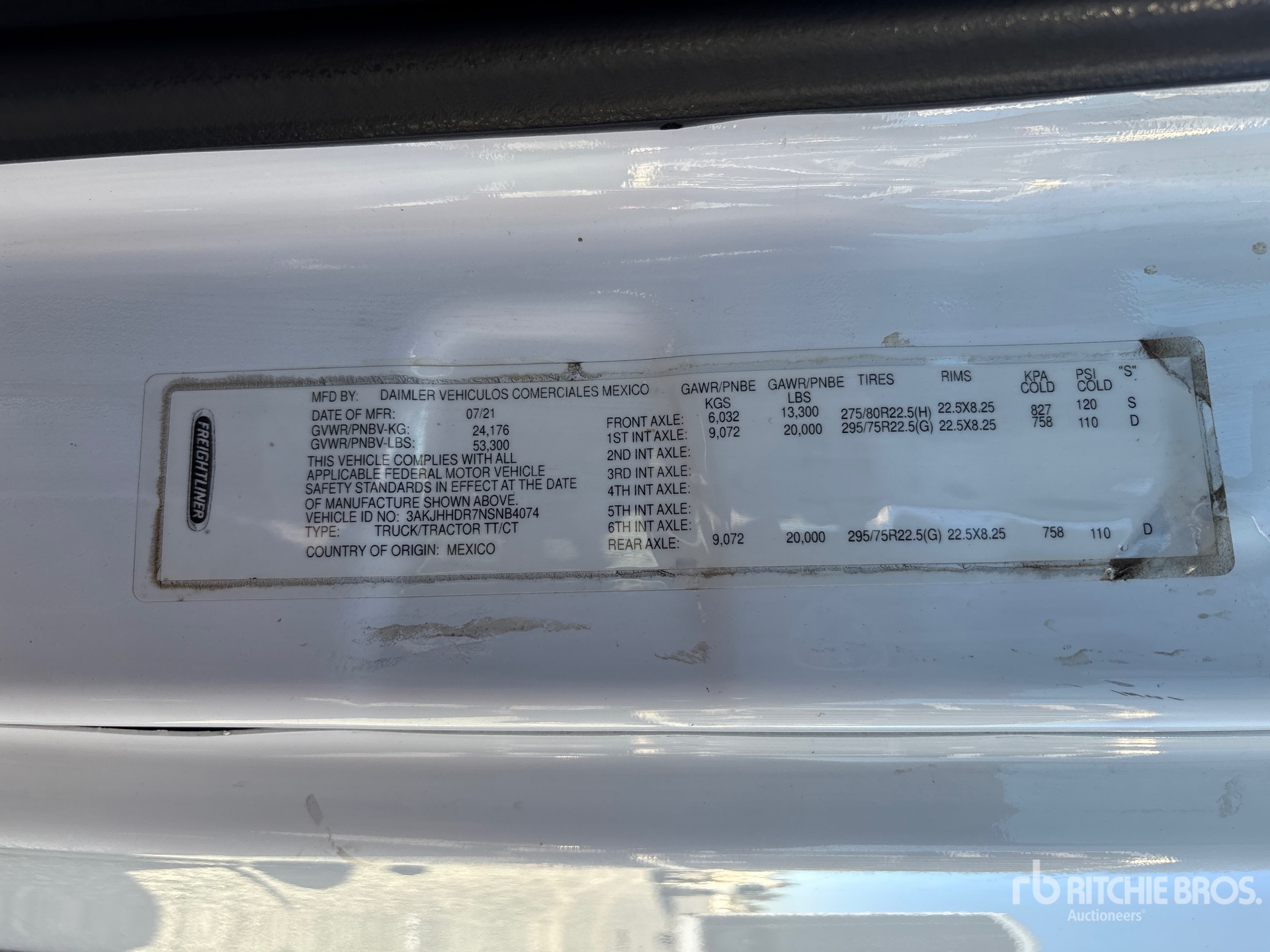2022 Freightliner CASCADIA 126