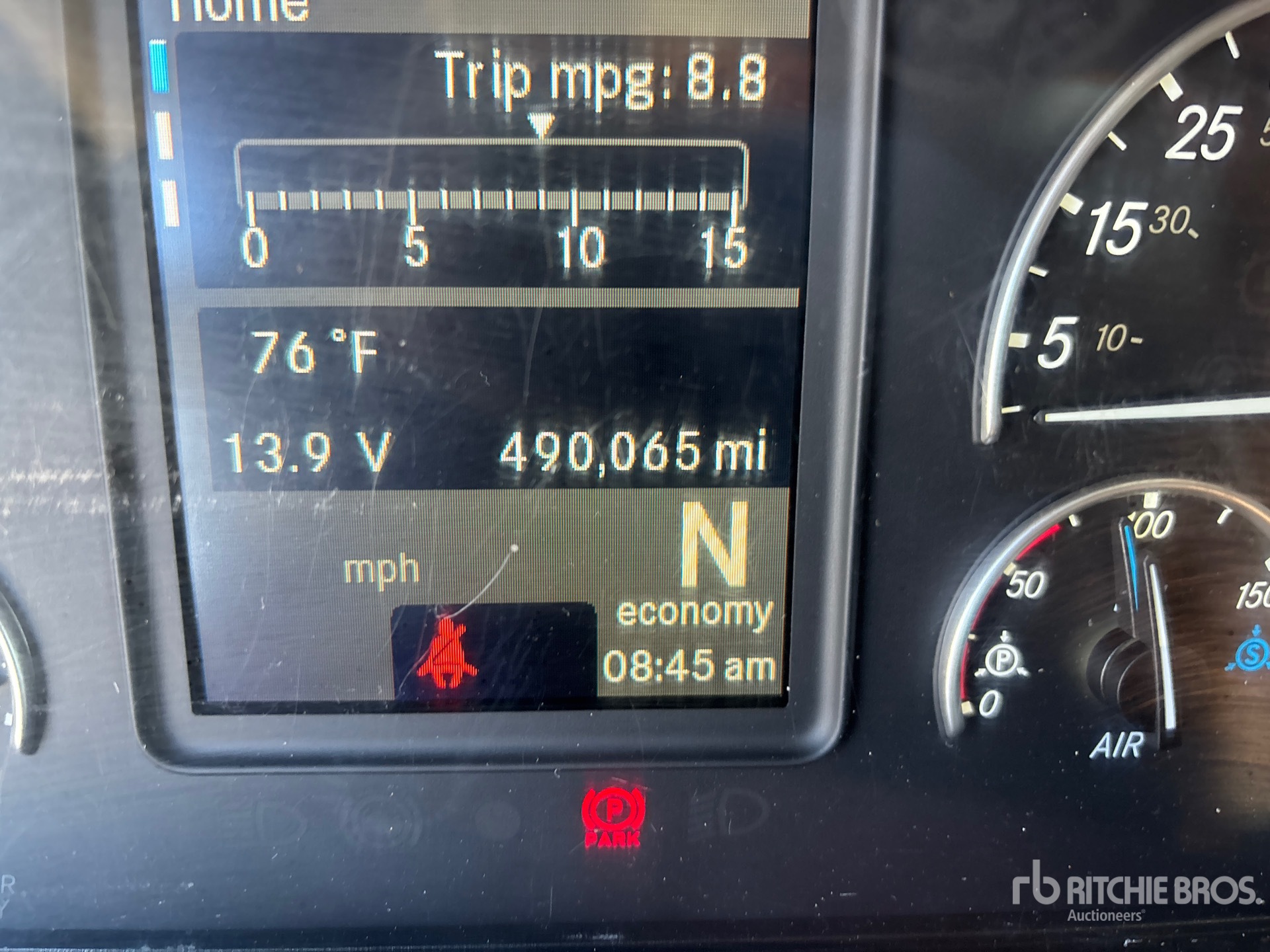 2022 Freightliner CASCADIA 126