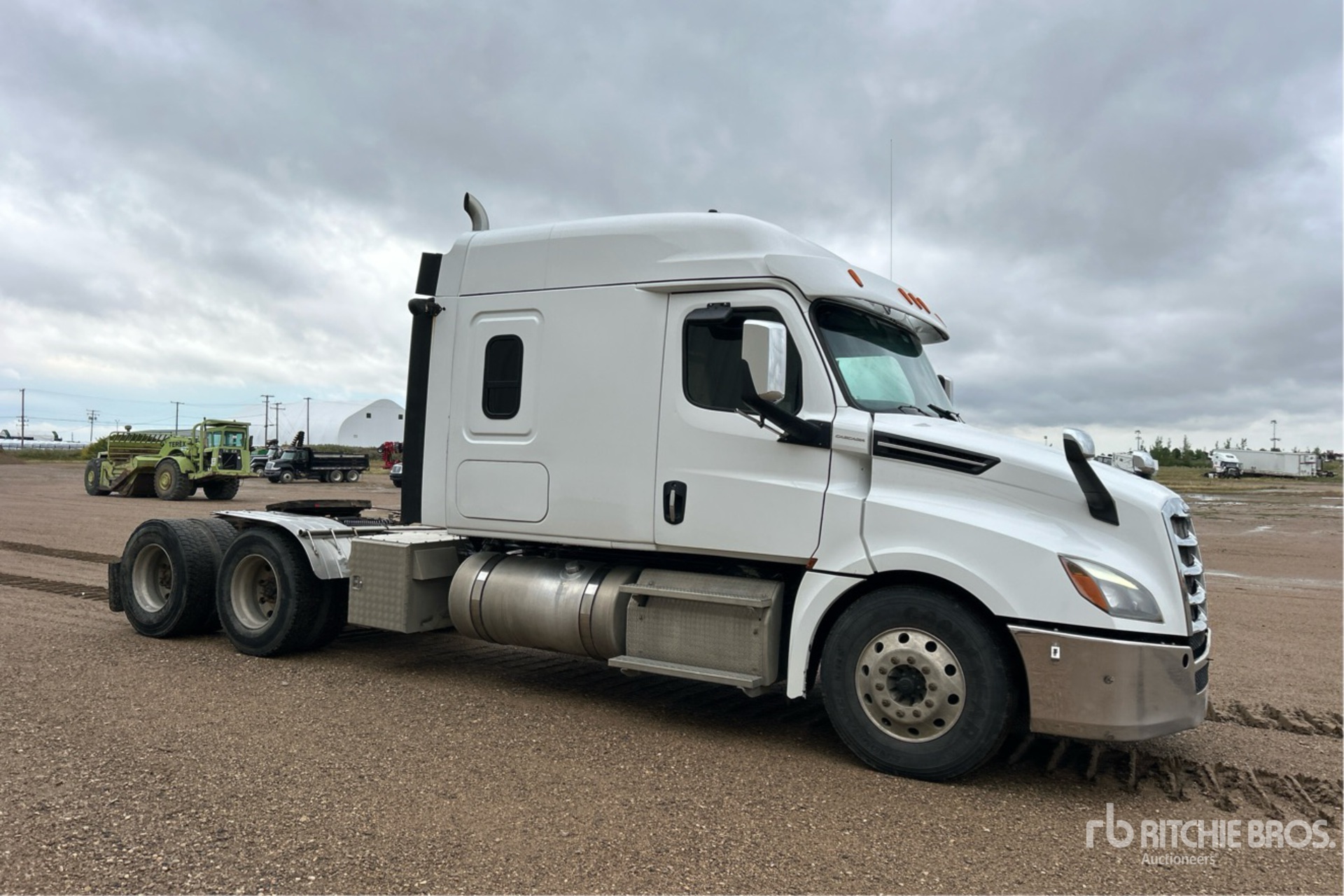 2019 Freightliner CASCADIA 126