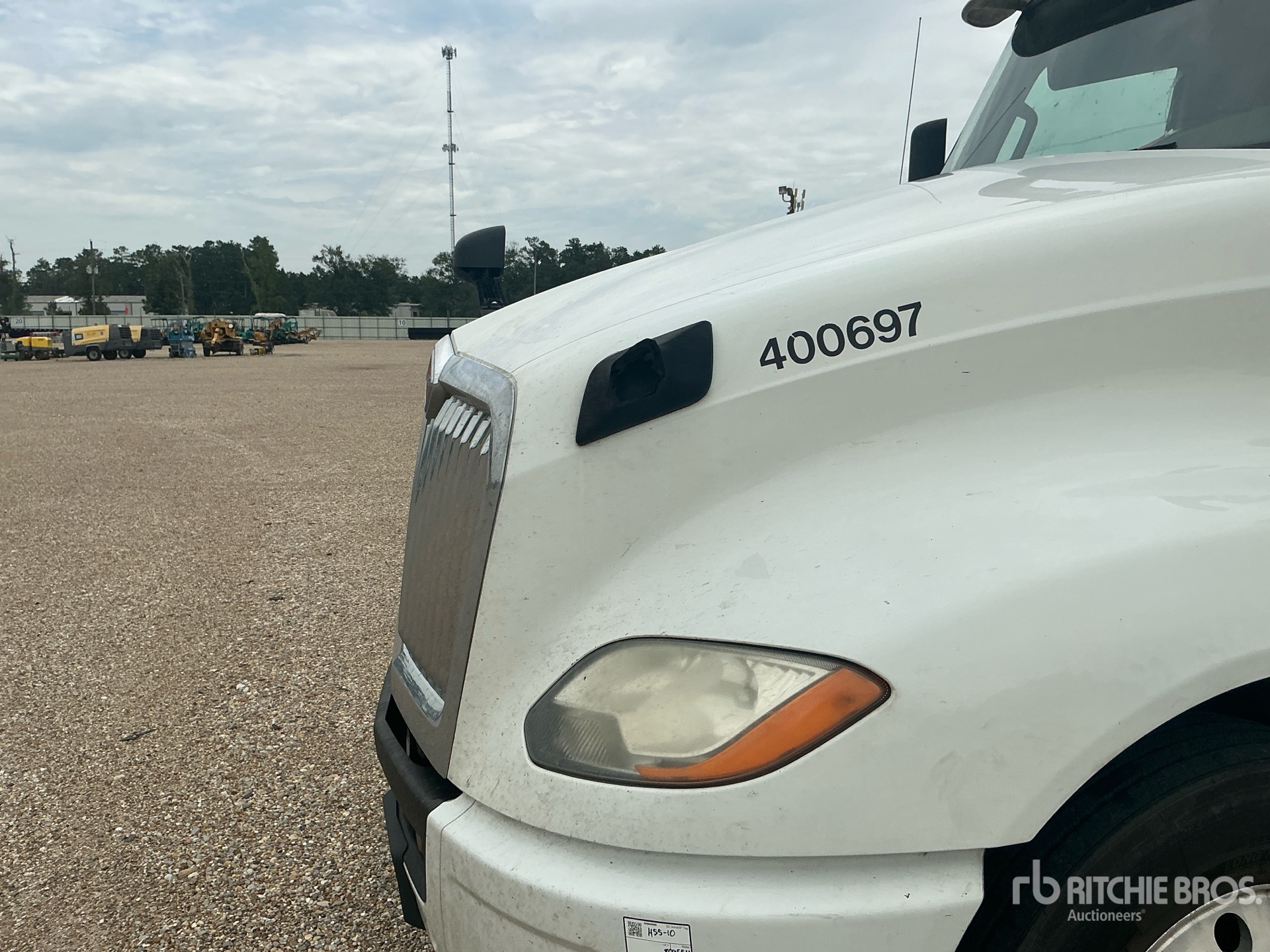 2020 International LT625