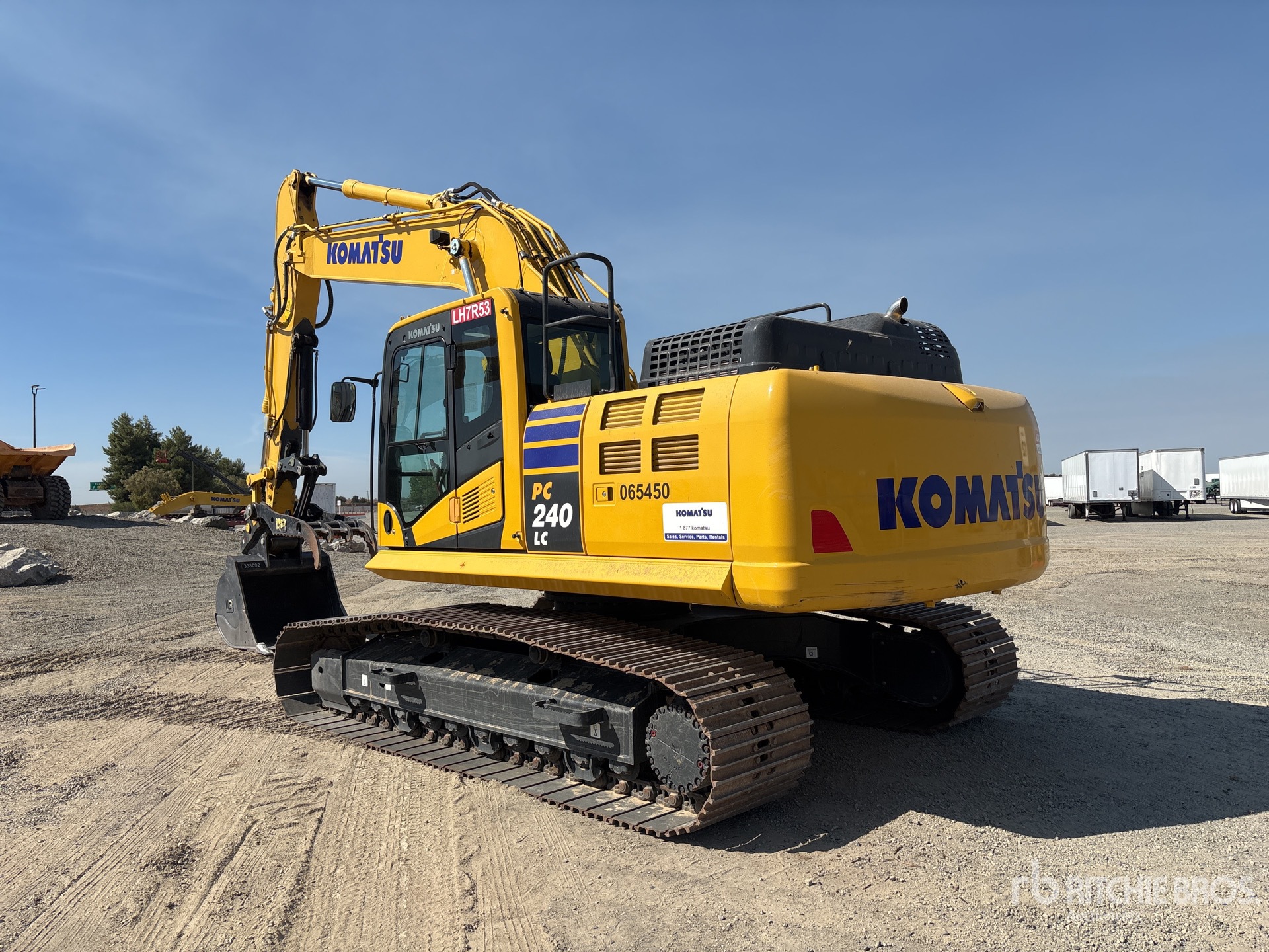 2024 Komatsu PC240-LC-11