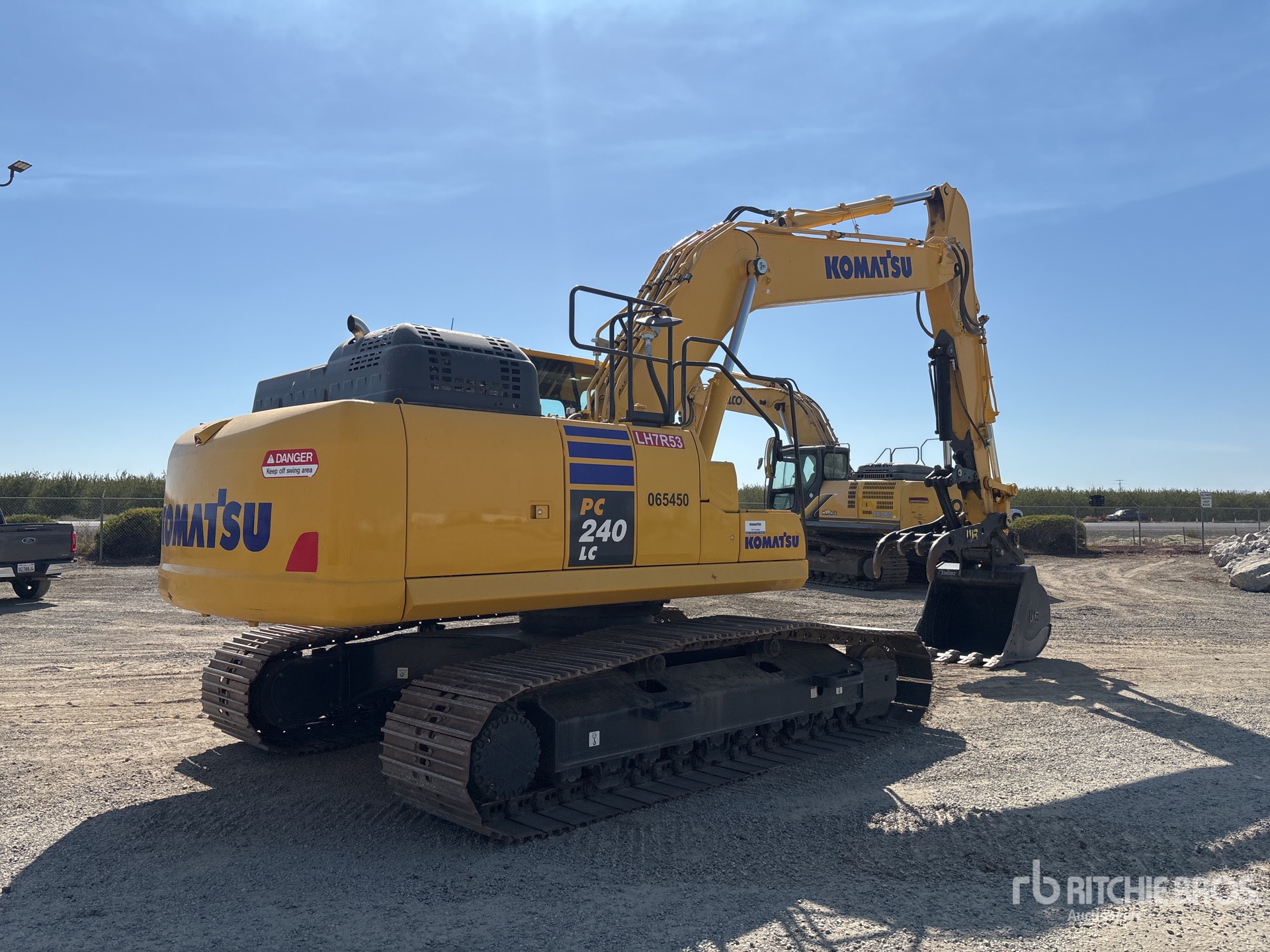 2024 Komatsu PC240-LC-11