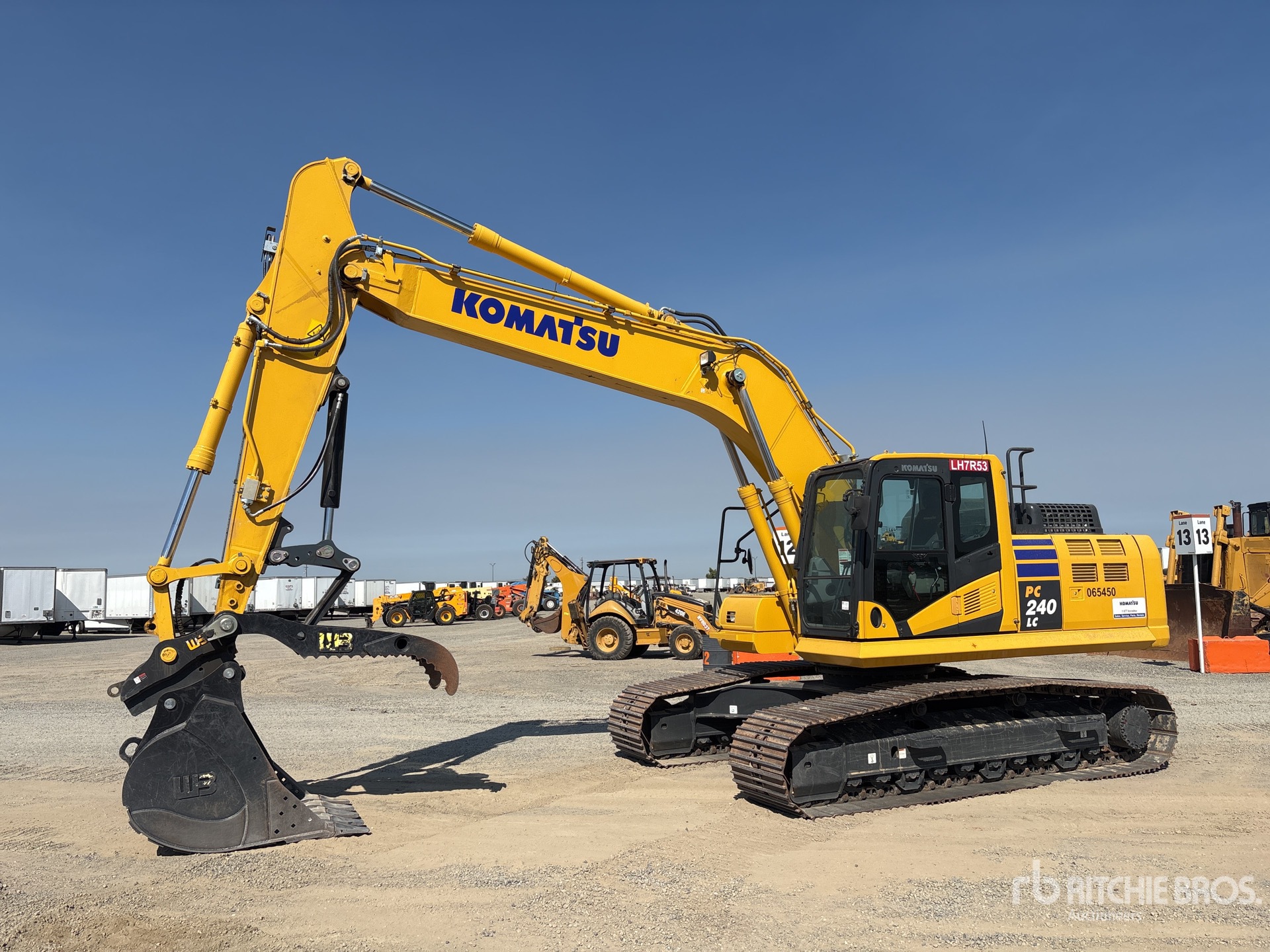 Photo of 2024 Komatsu PC240-LC-11