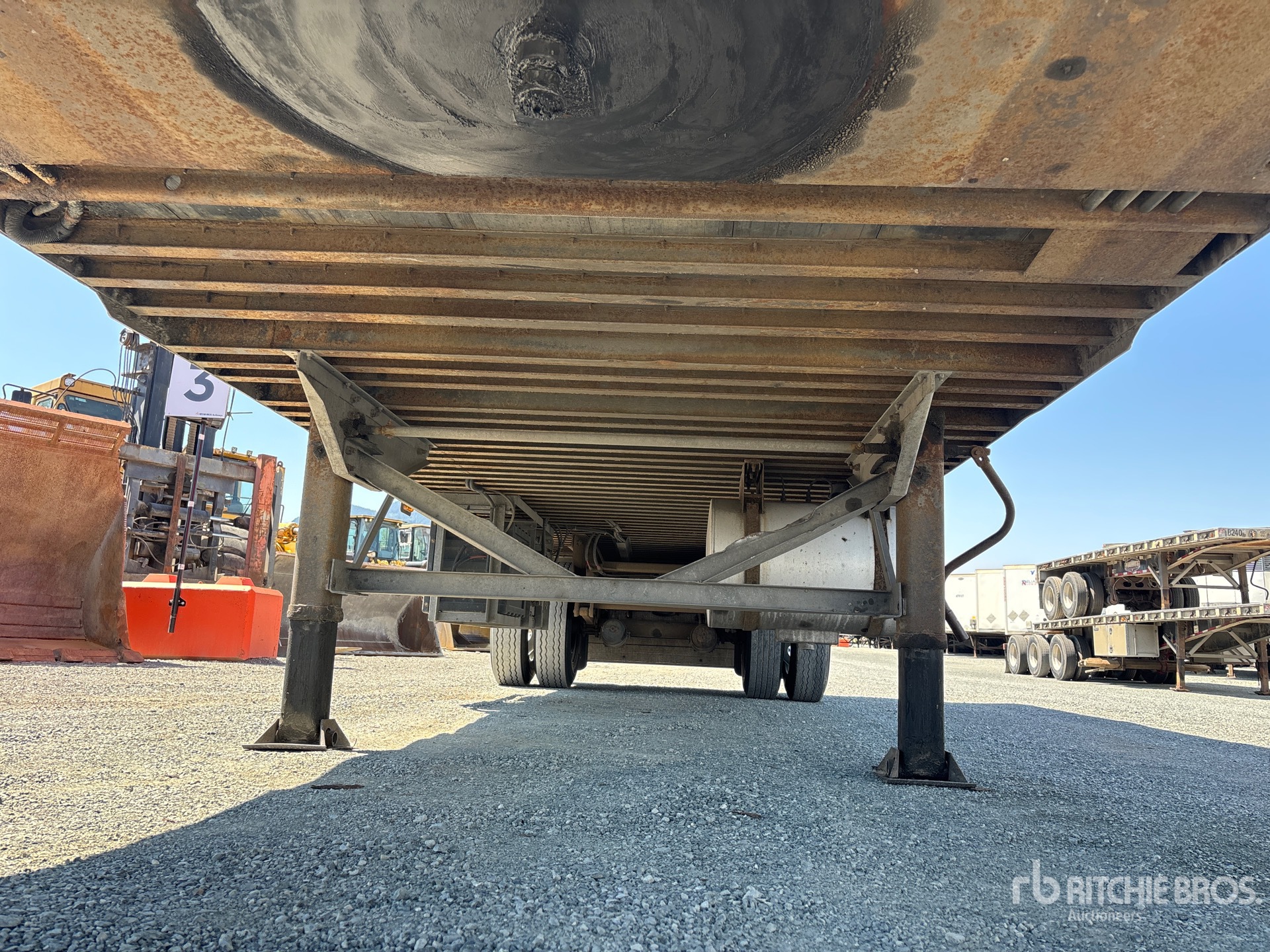 2009 Trailmobile 28 FT S/A HEATED