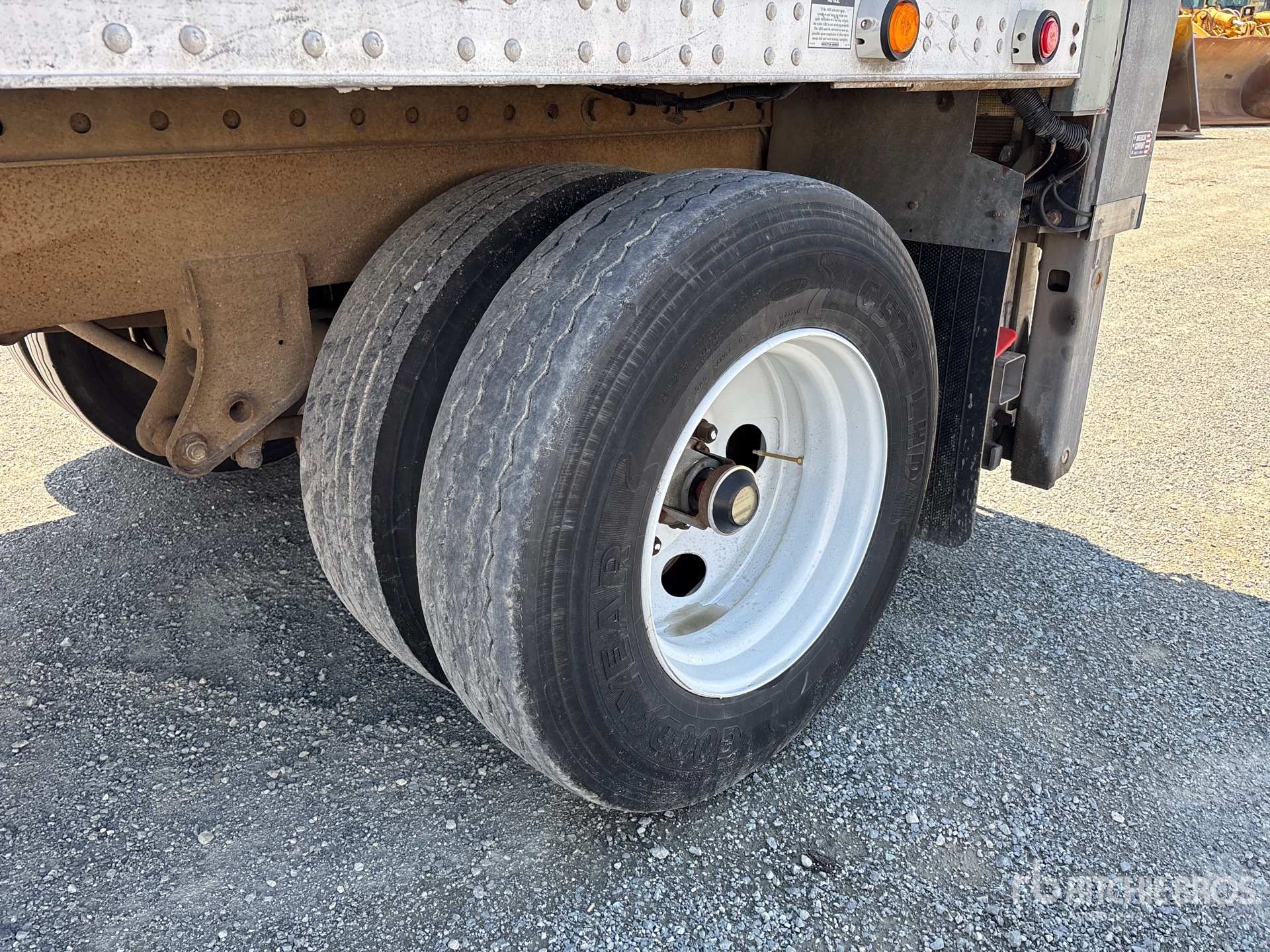 2009 Trailmobile 28 FT S/A HEATED