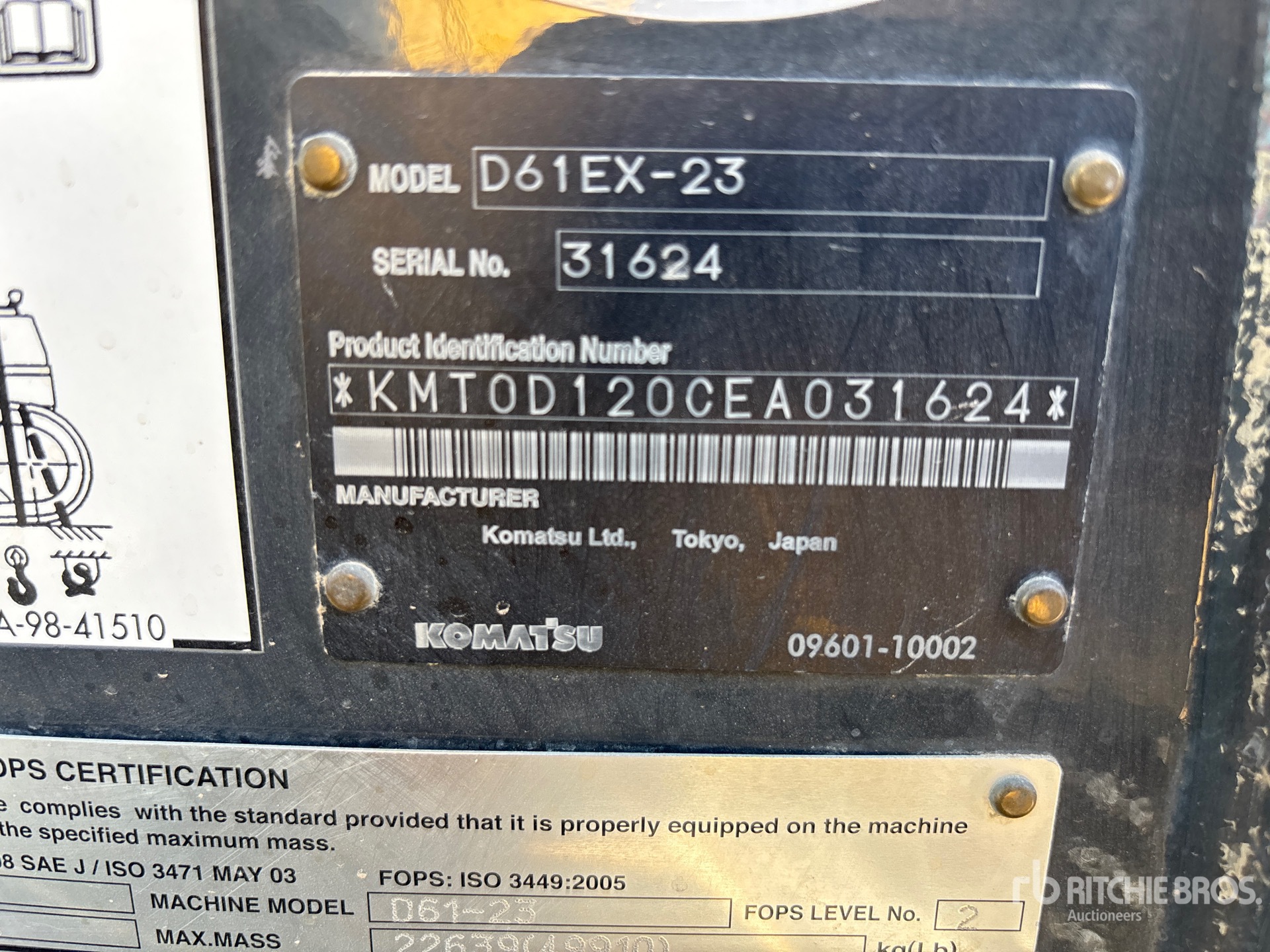2015 Komatsu D61EX-23