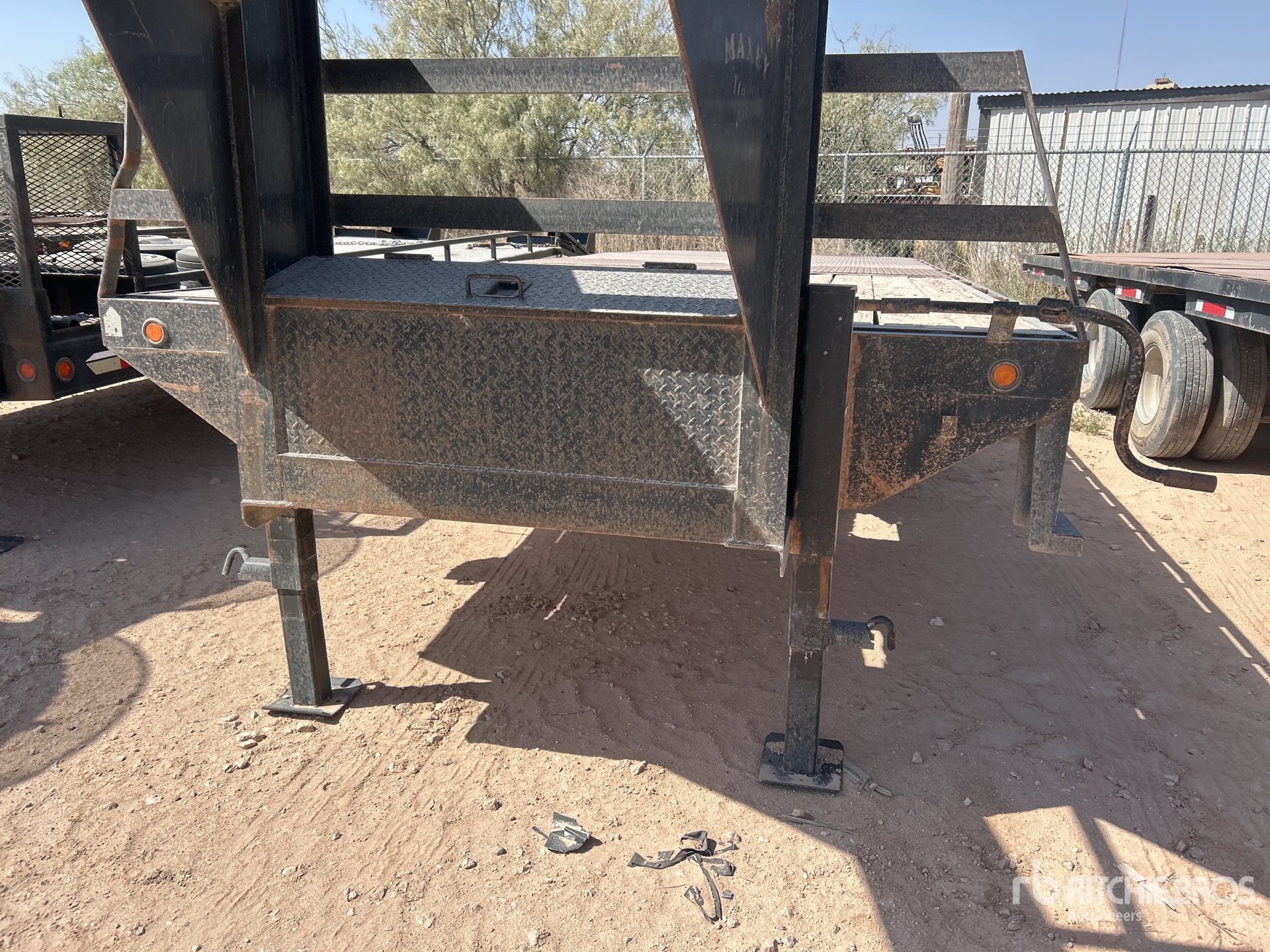 2007 Maxey 24 ft T/A Gooseneck