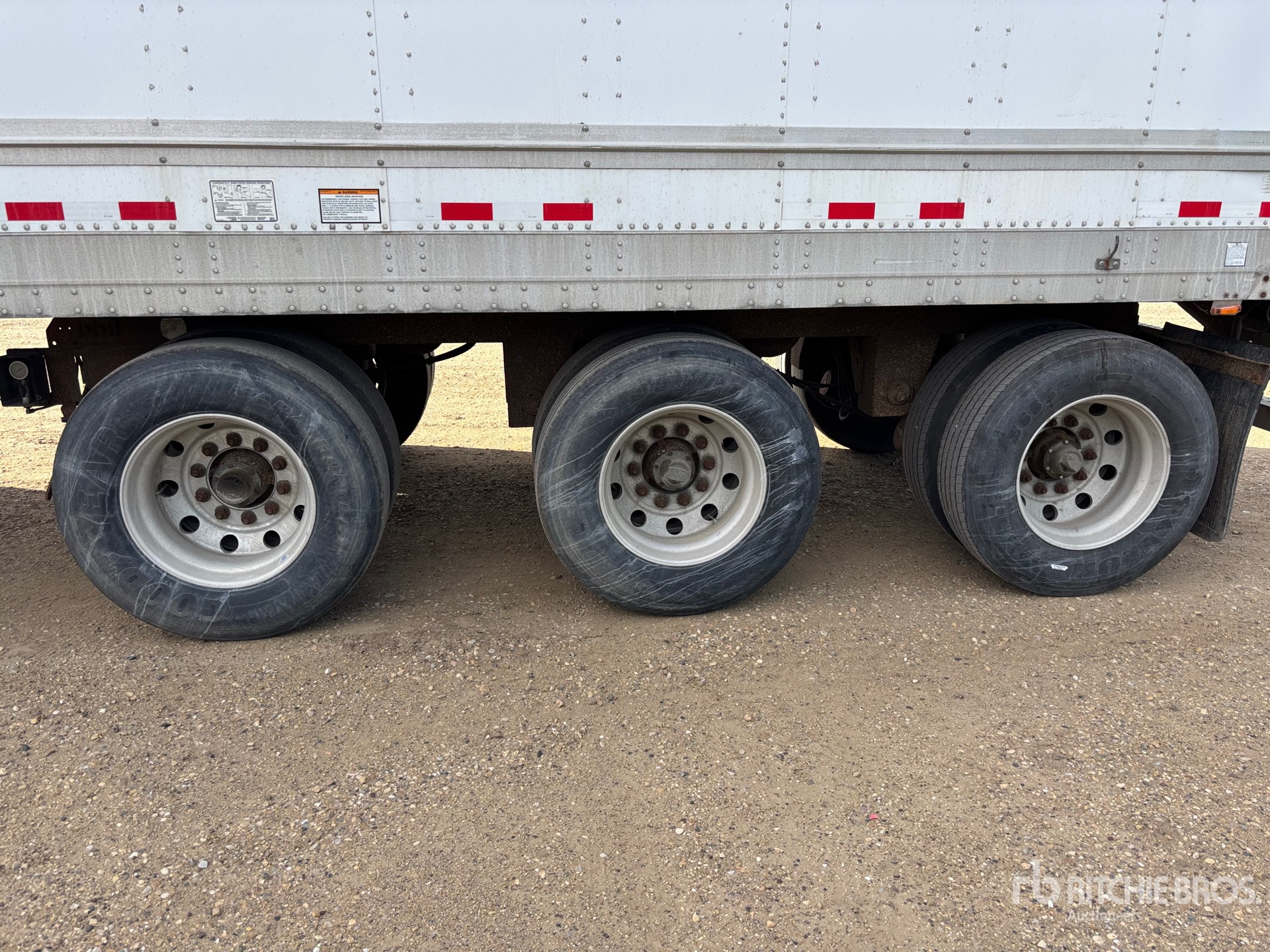 2012 Great Dane 53 FT X 102 IN TRI/A