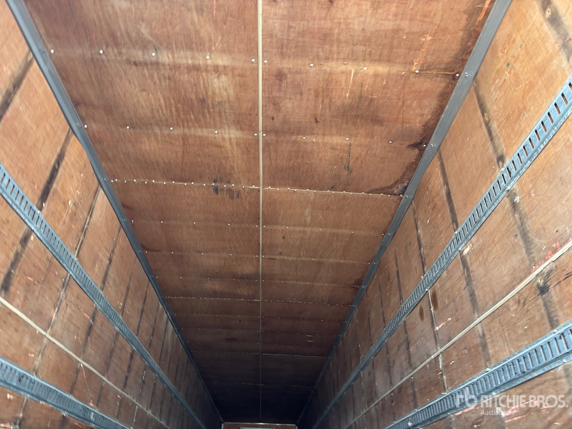 2012 Great Dane 53 FT X 102 IN TRI/A HEATED