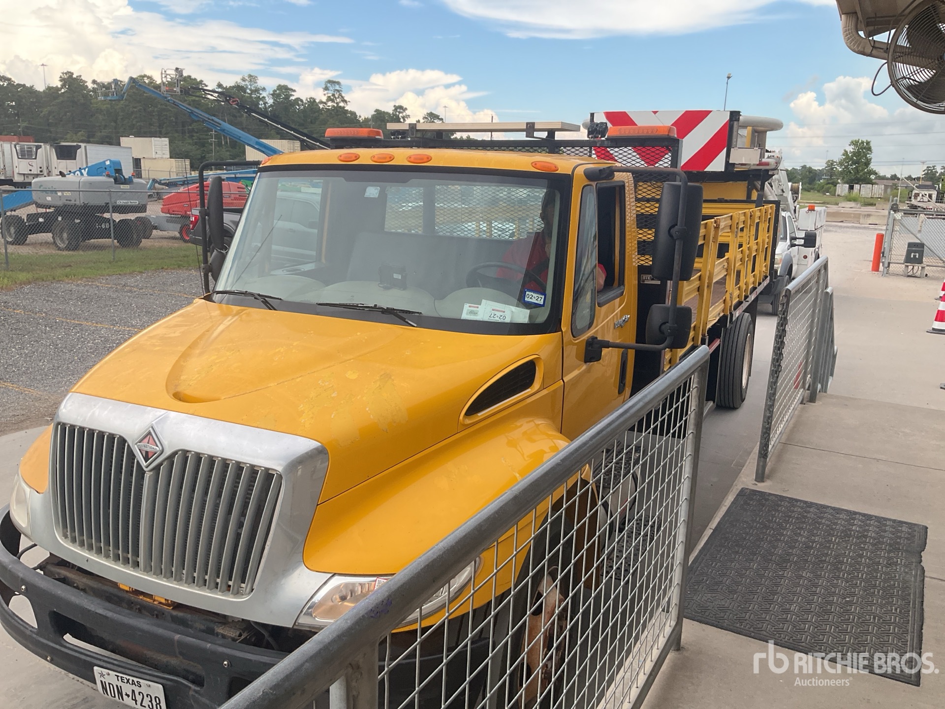 Photo of 2011 International 4300