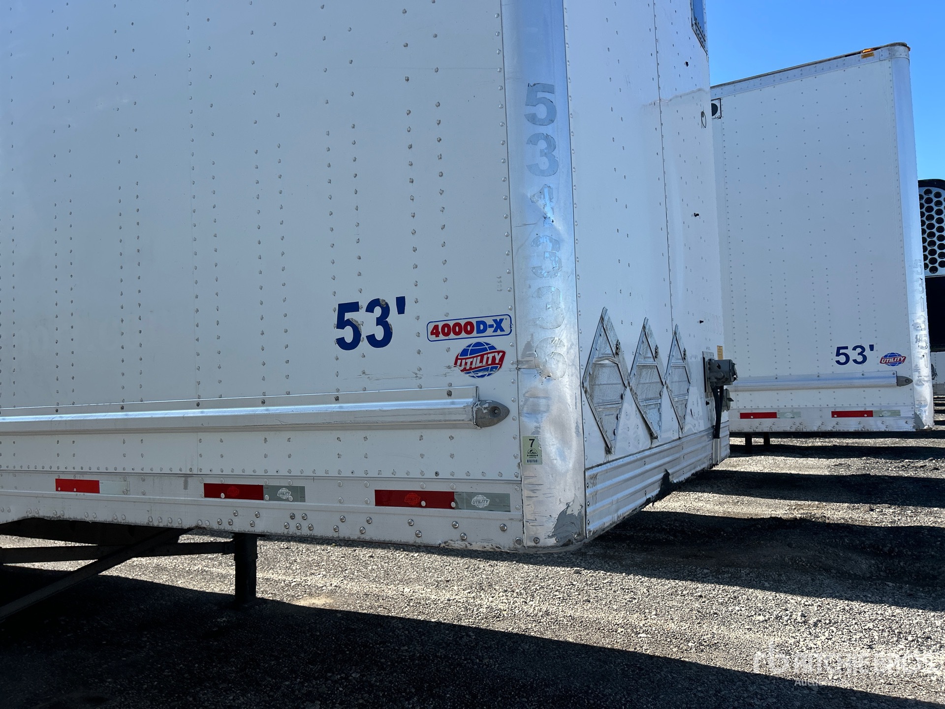 2012 Utility 53 ft x 102 in T/A