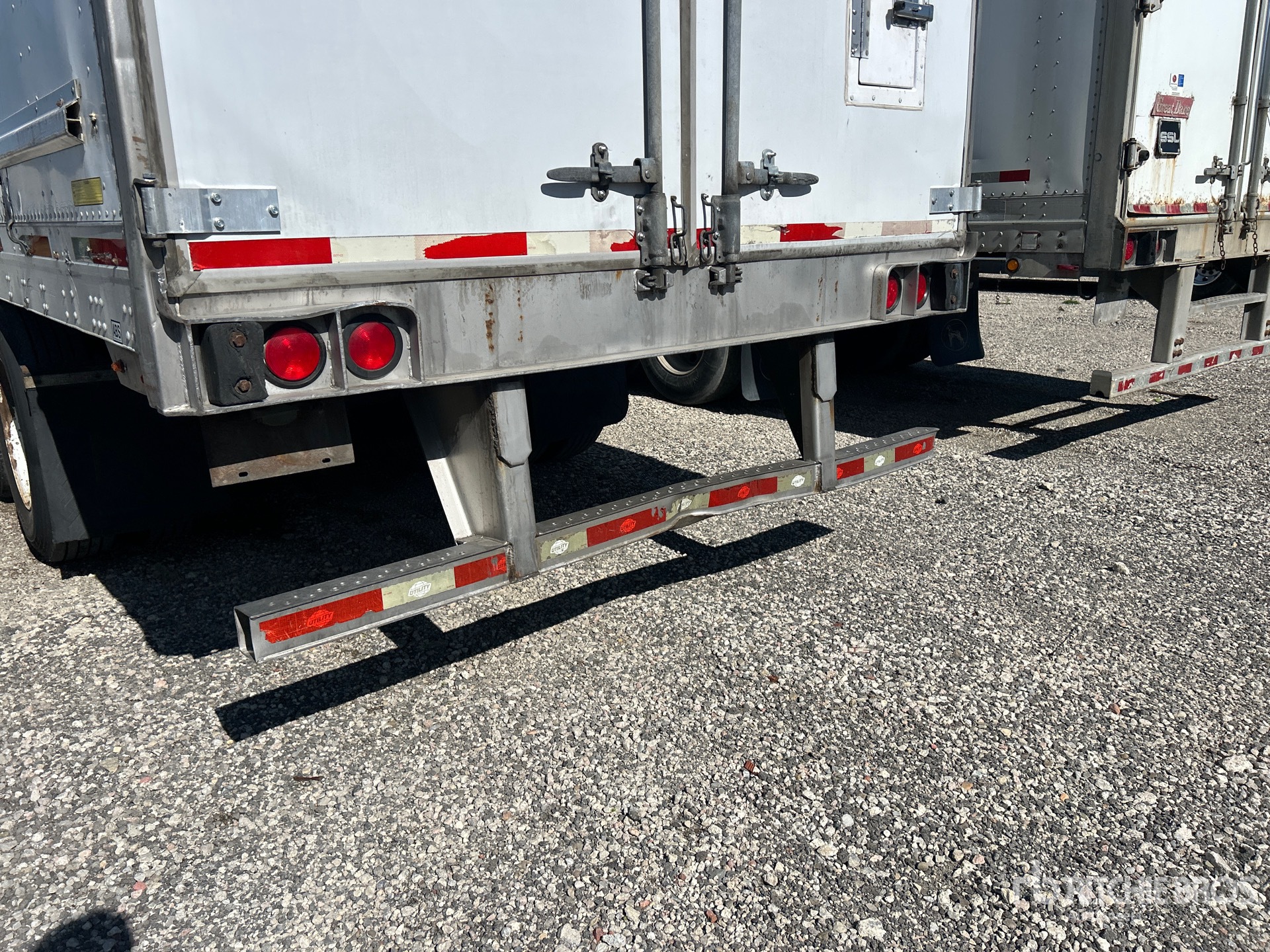 2012 Utility 53 ft x 102 in T/A