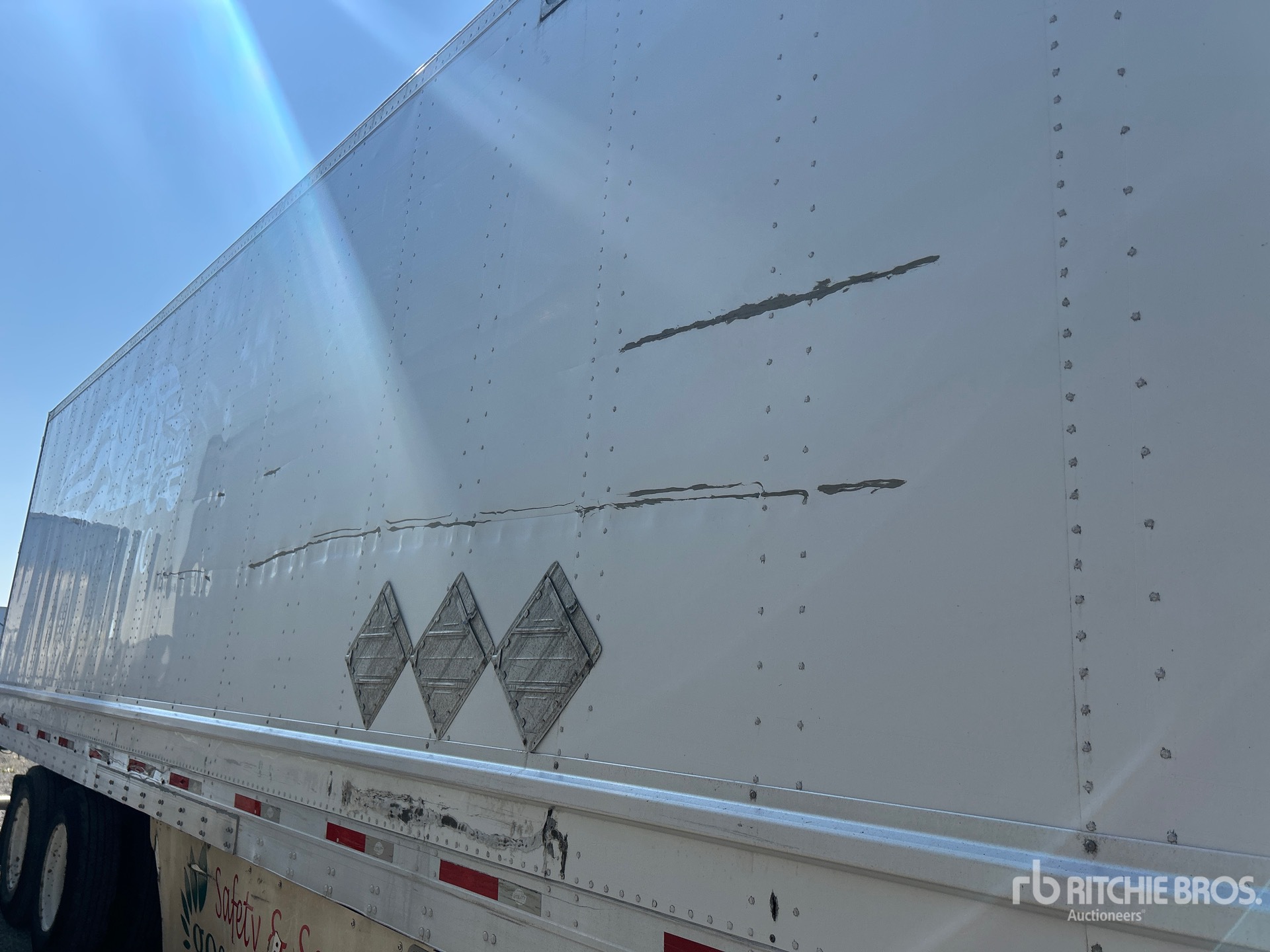 2012 Utility 53 ft x 102 in T/A