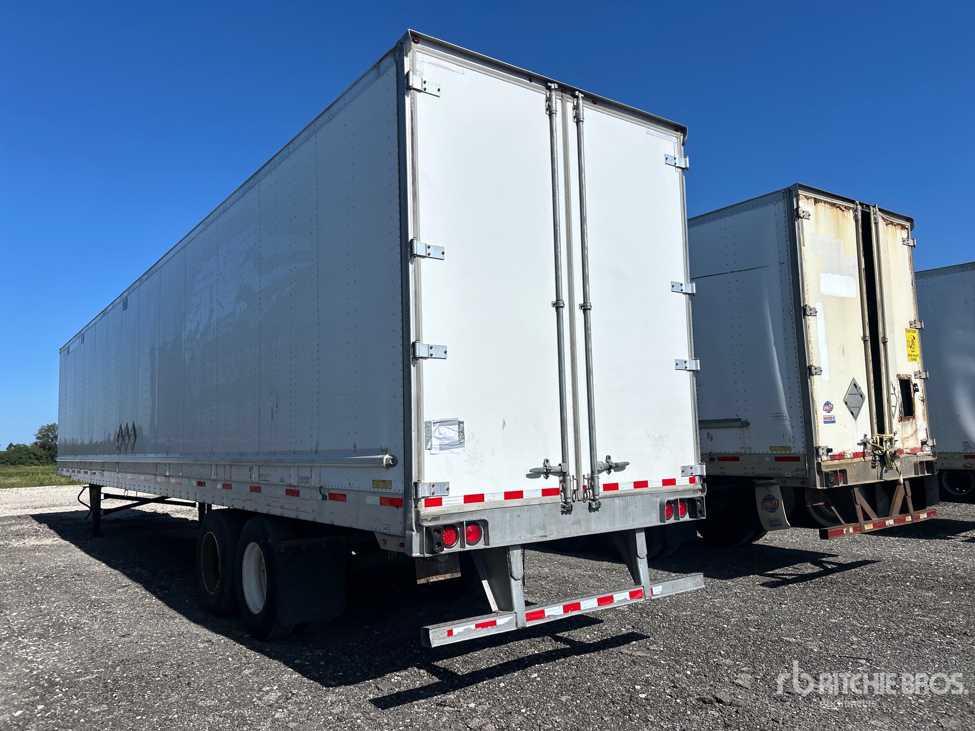 2012 Utility 53 ft x 102 in T/A