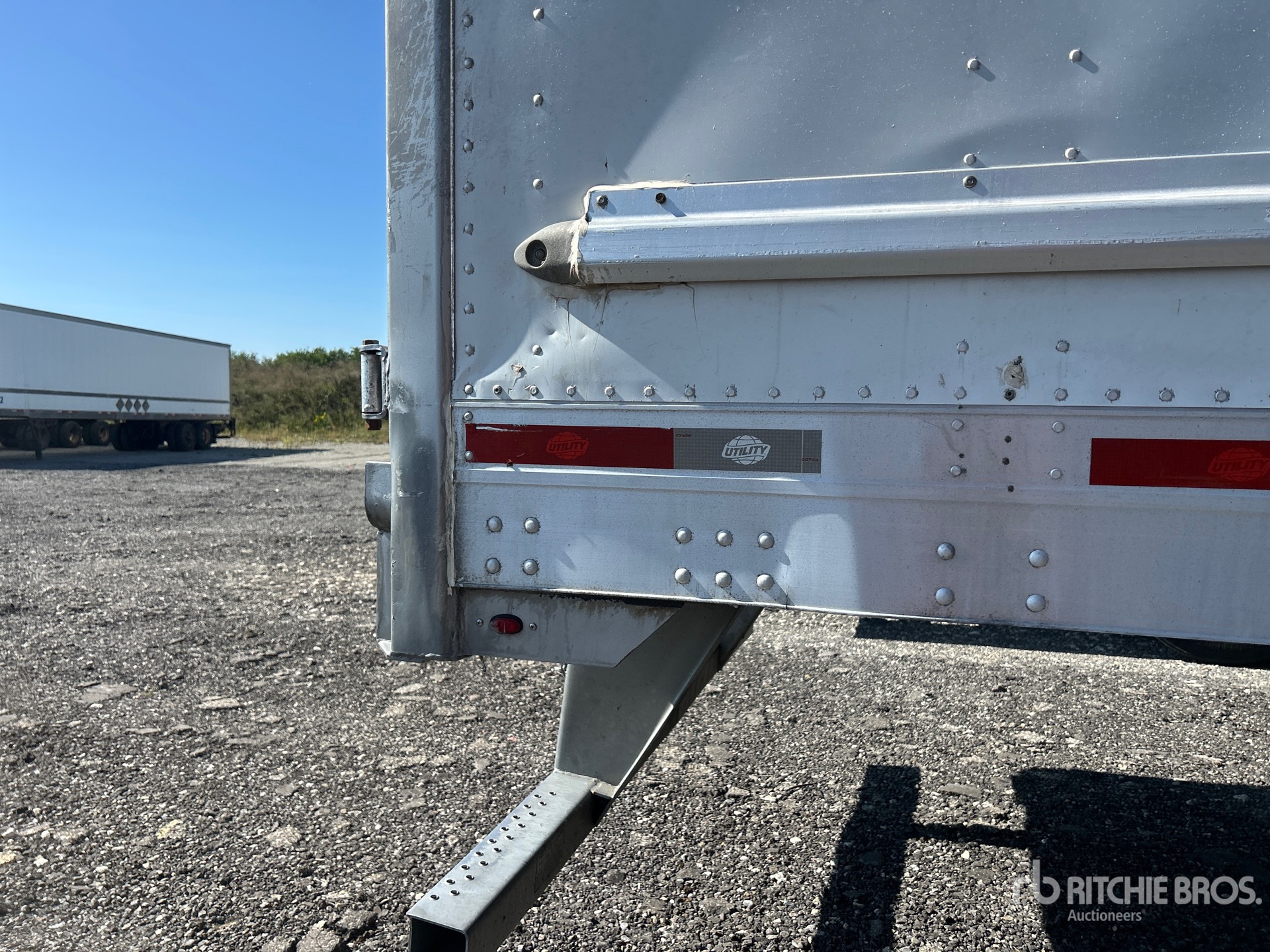 2012 Utility 53 ft x 102 in T/A
