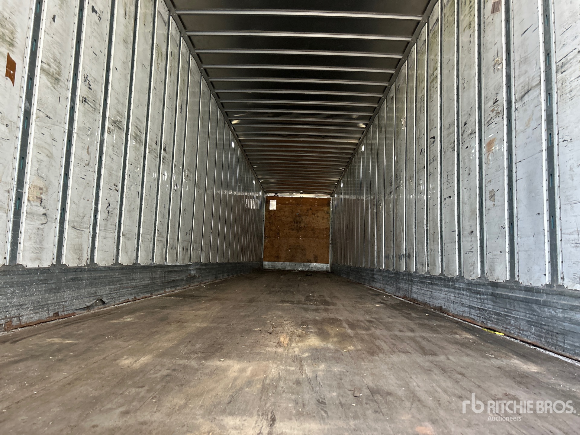 2013 Utility 53 ft x 102 in T/A