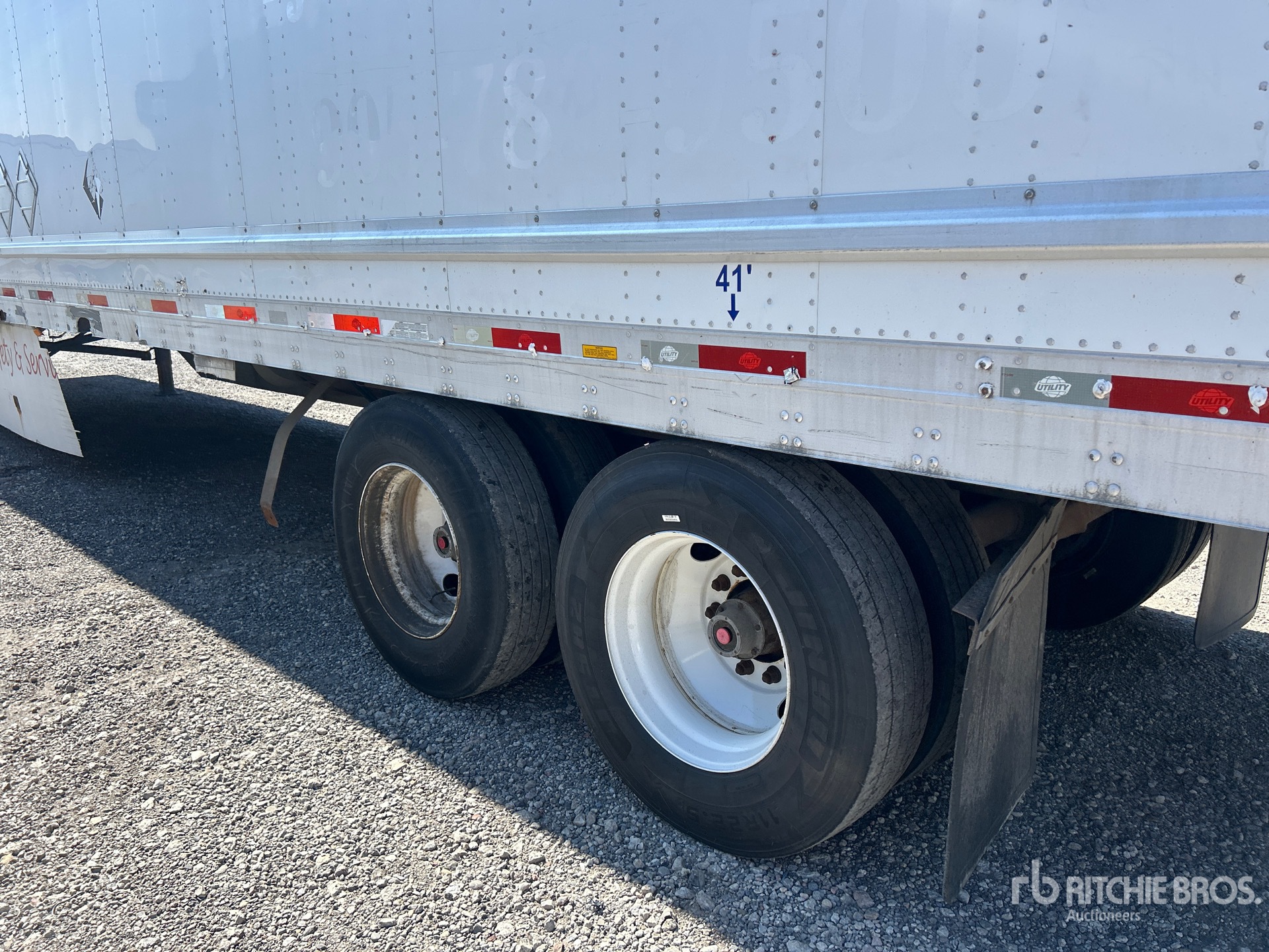 2013 Utility 53 ft x 102 in T/A
