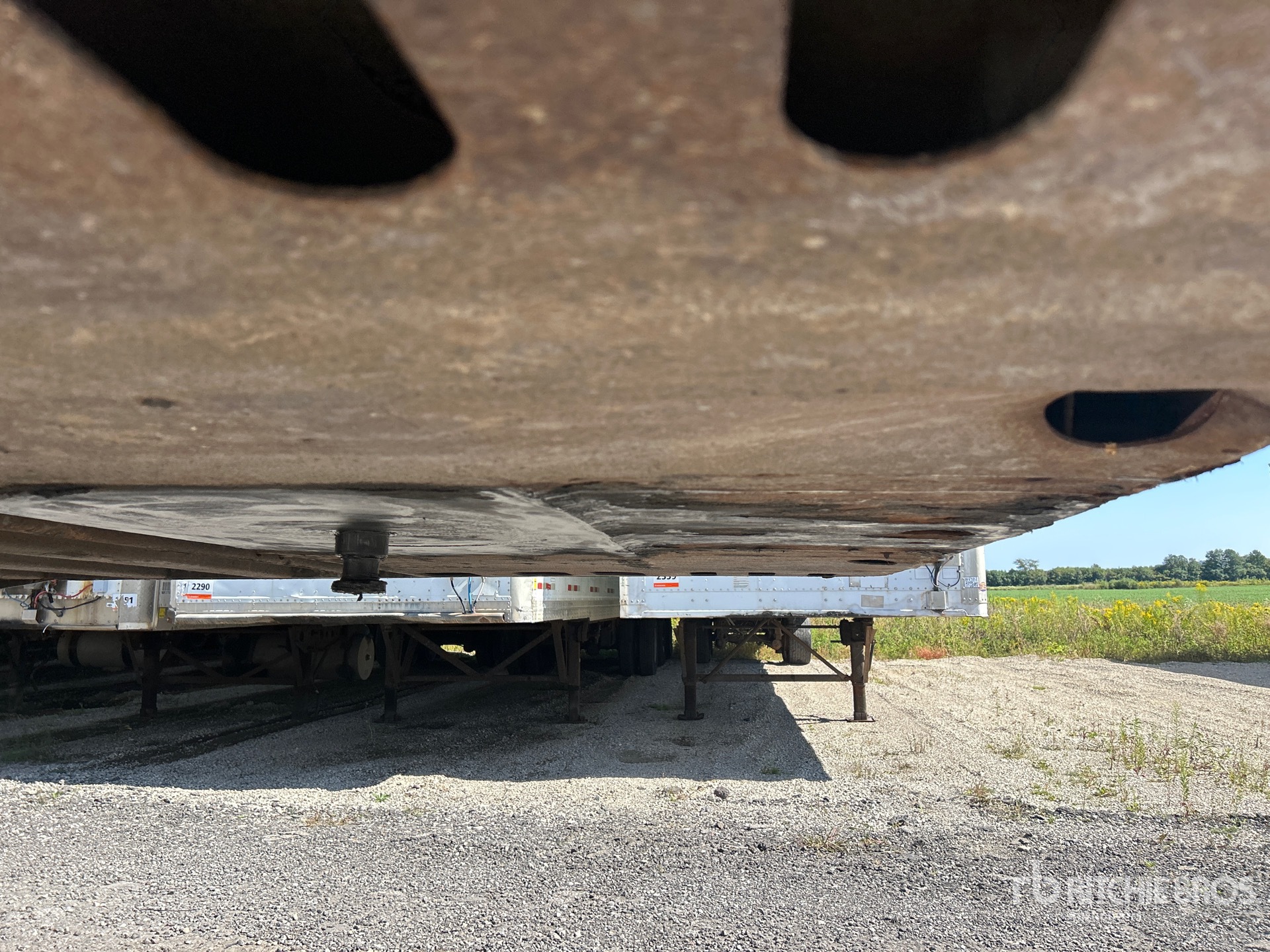 2013 Utility 53 ft x 102 in T/A