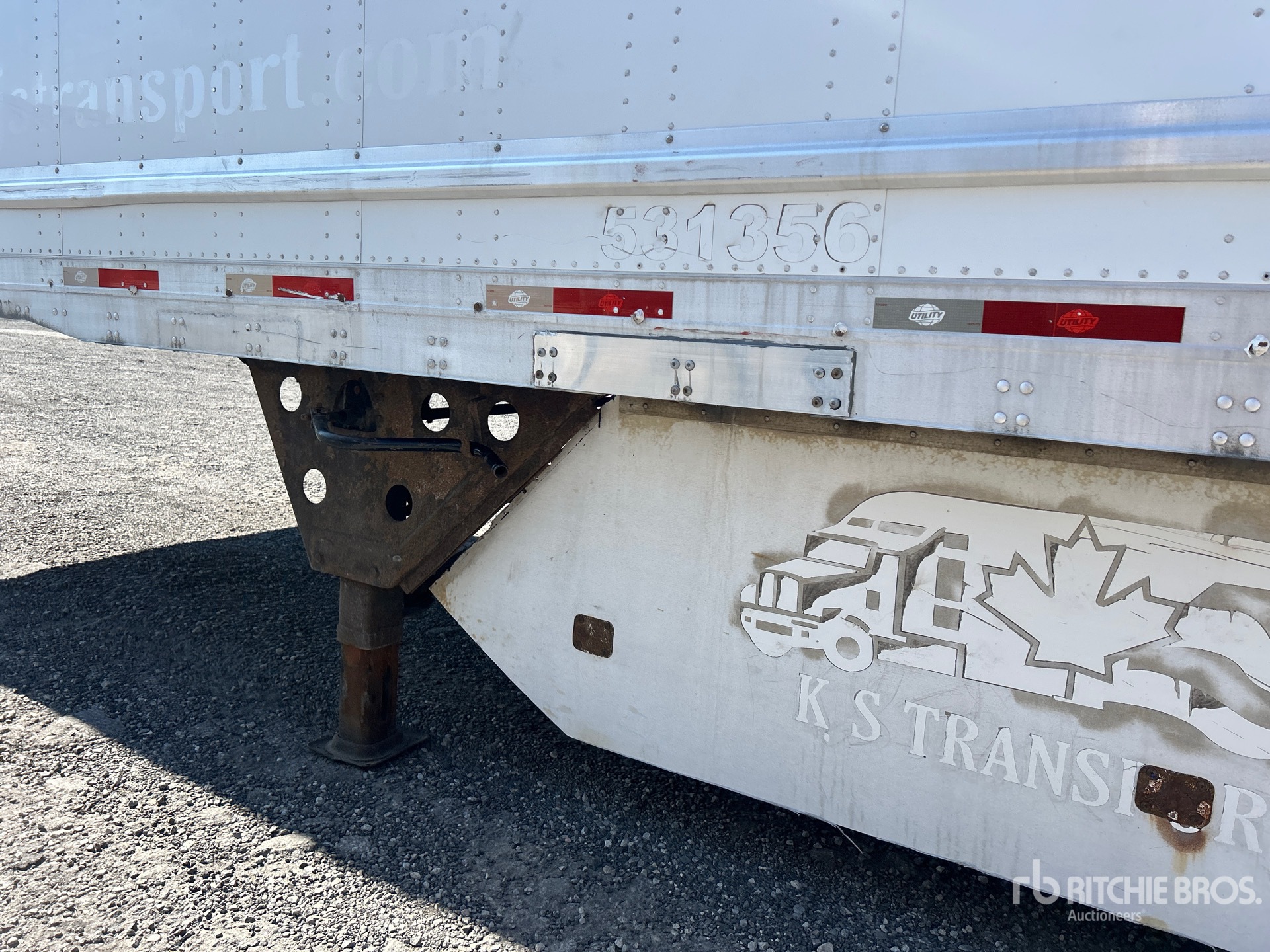 2013 Utility 53 ft x 102 in T/A