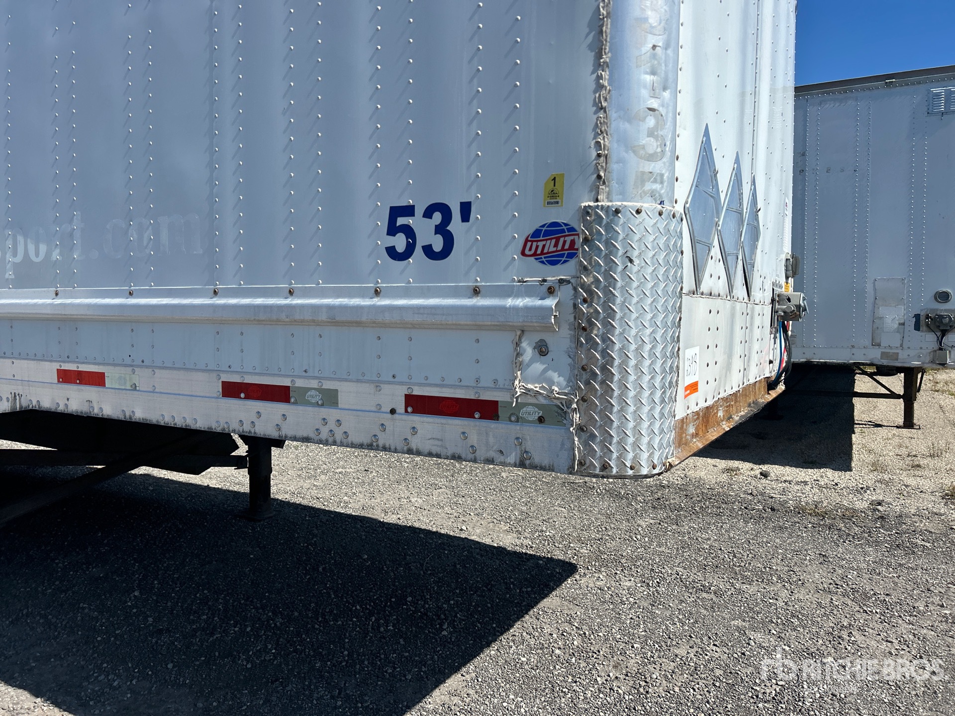 2013 Utility 53 ft x 102 in T/A