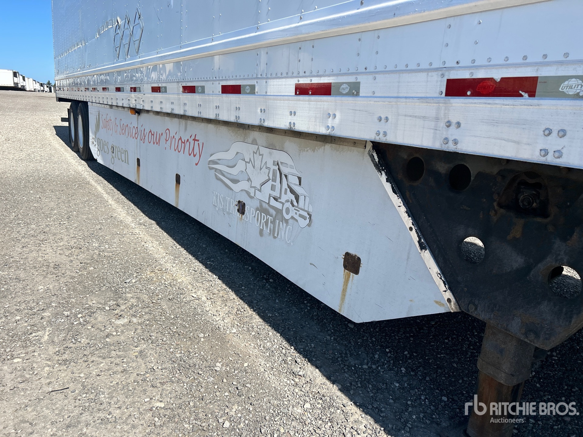 2013 Utility 53 ft x 102 in T/A