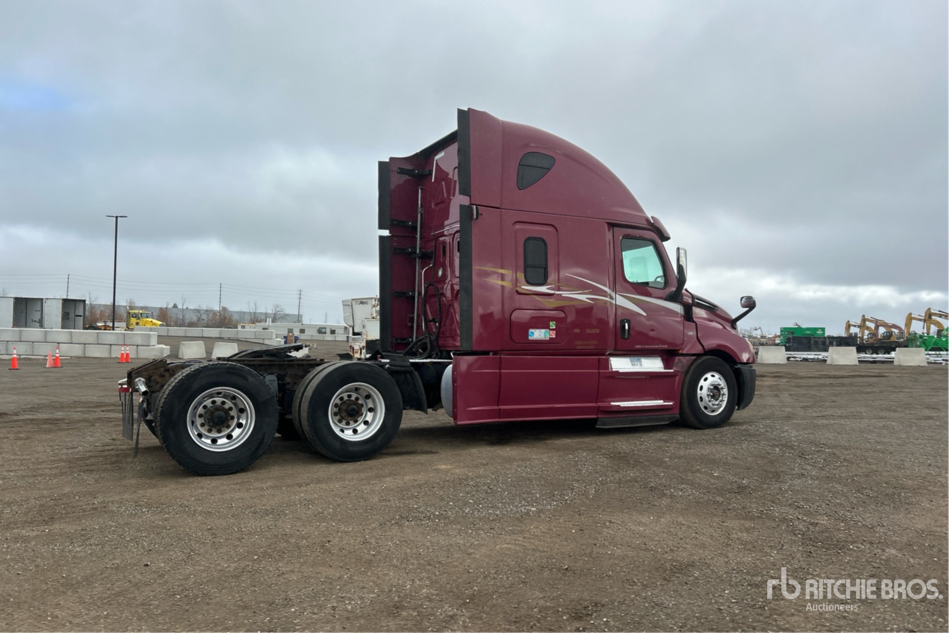 2018 Freightliner CASCADIA 126