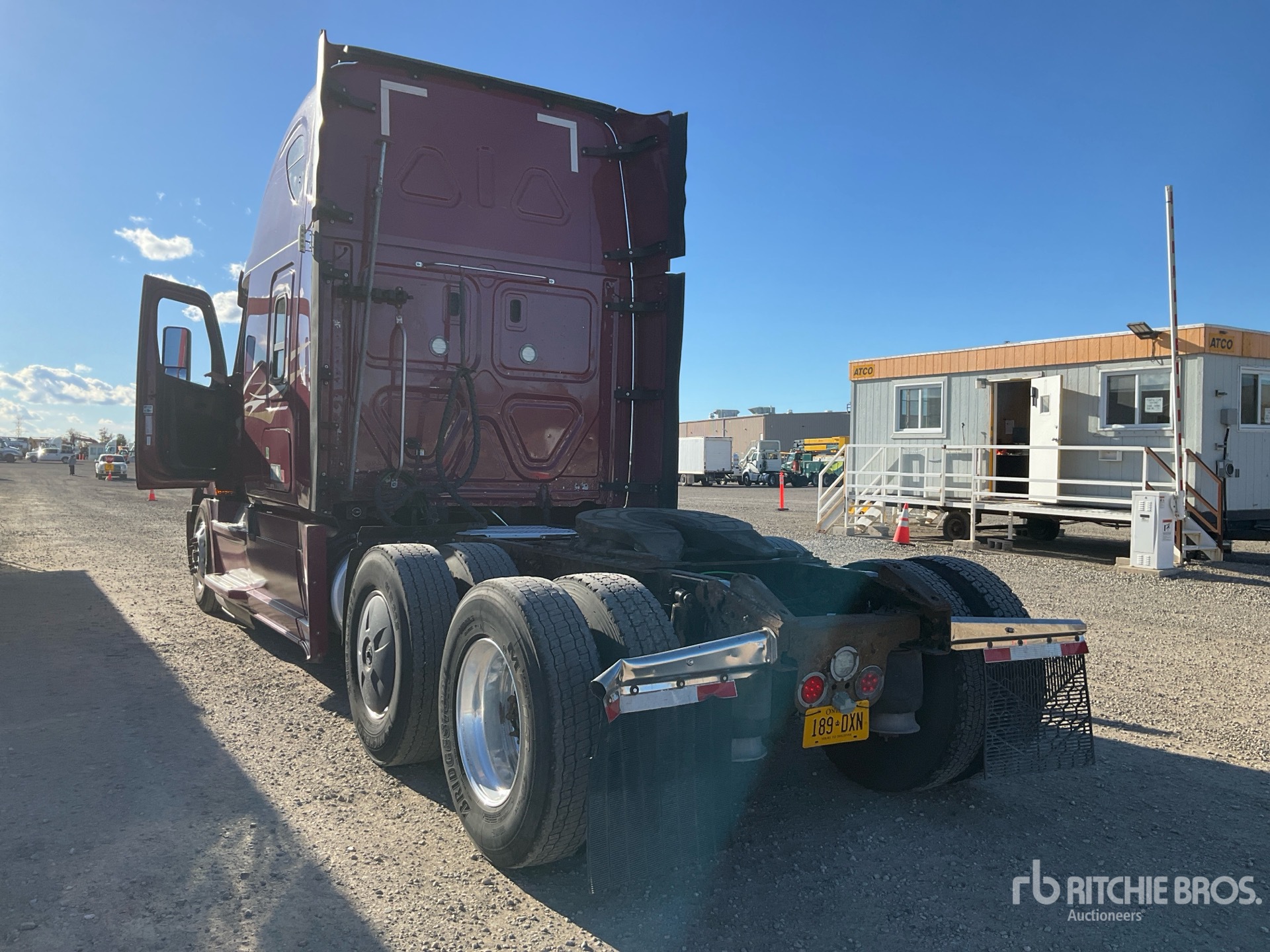 2018 Freightliner CASCADIA 126