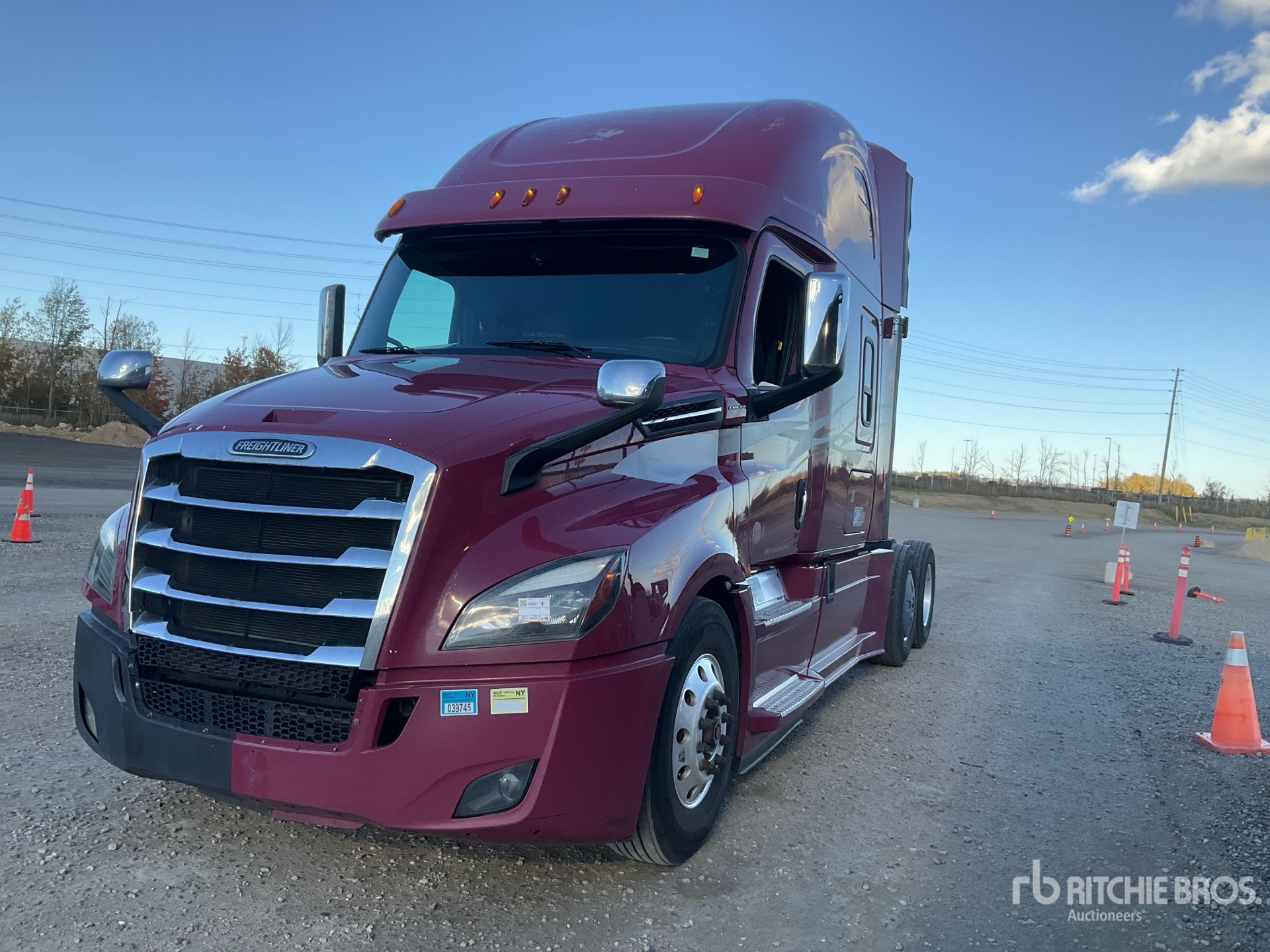 2018 Freightliner CASCADIA 126