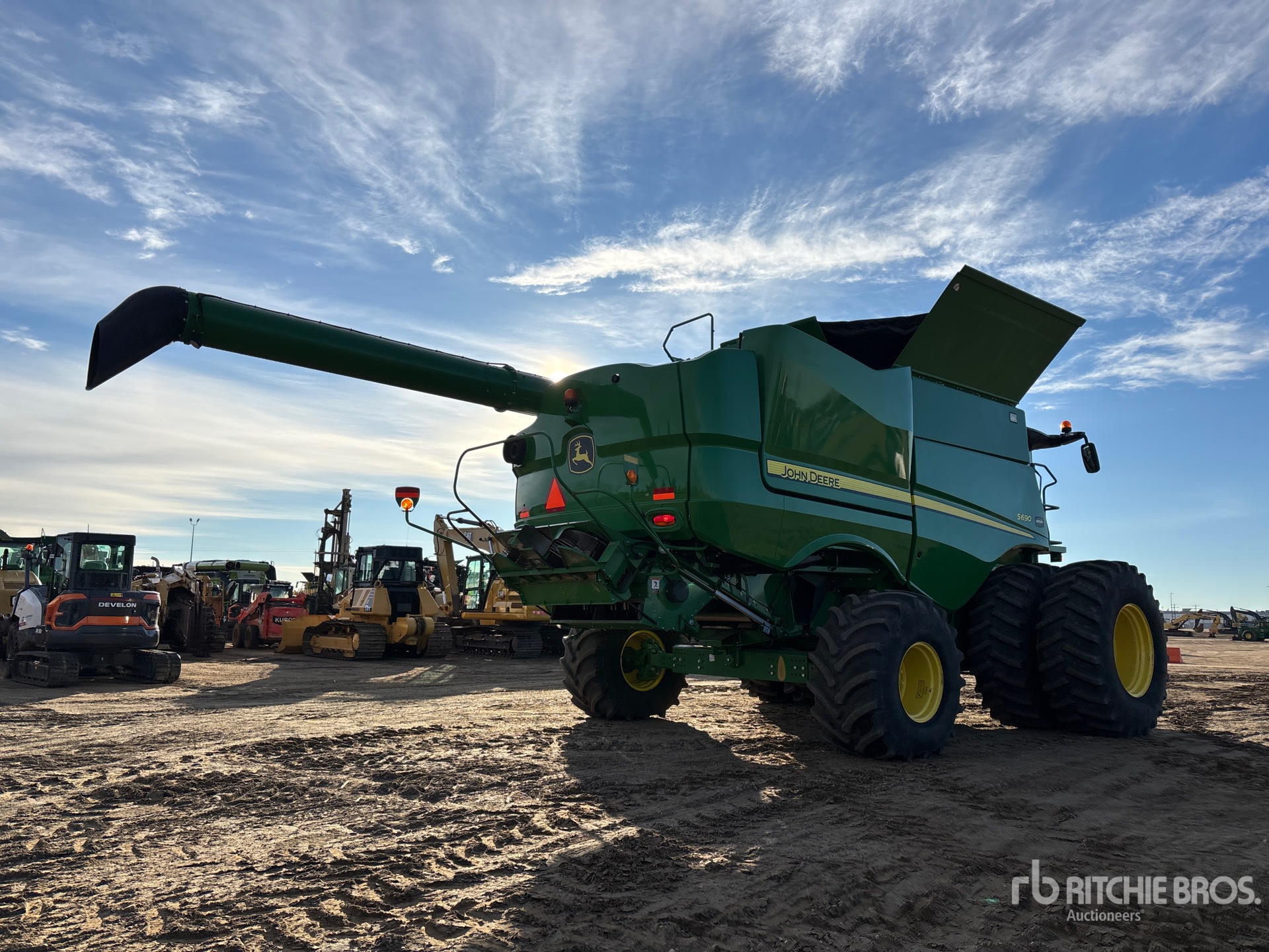 2017 John Deere S690