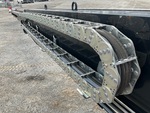 Chassis with Drabina z kanałem na przewód