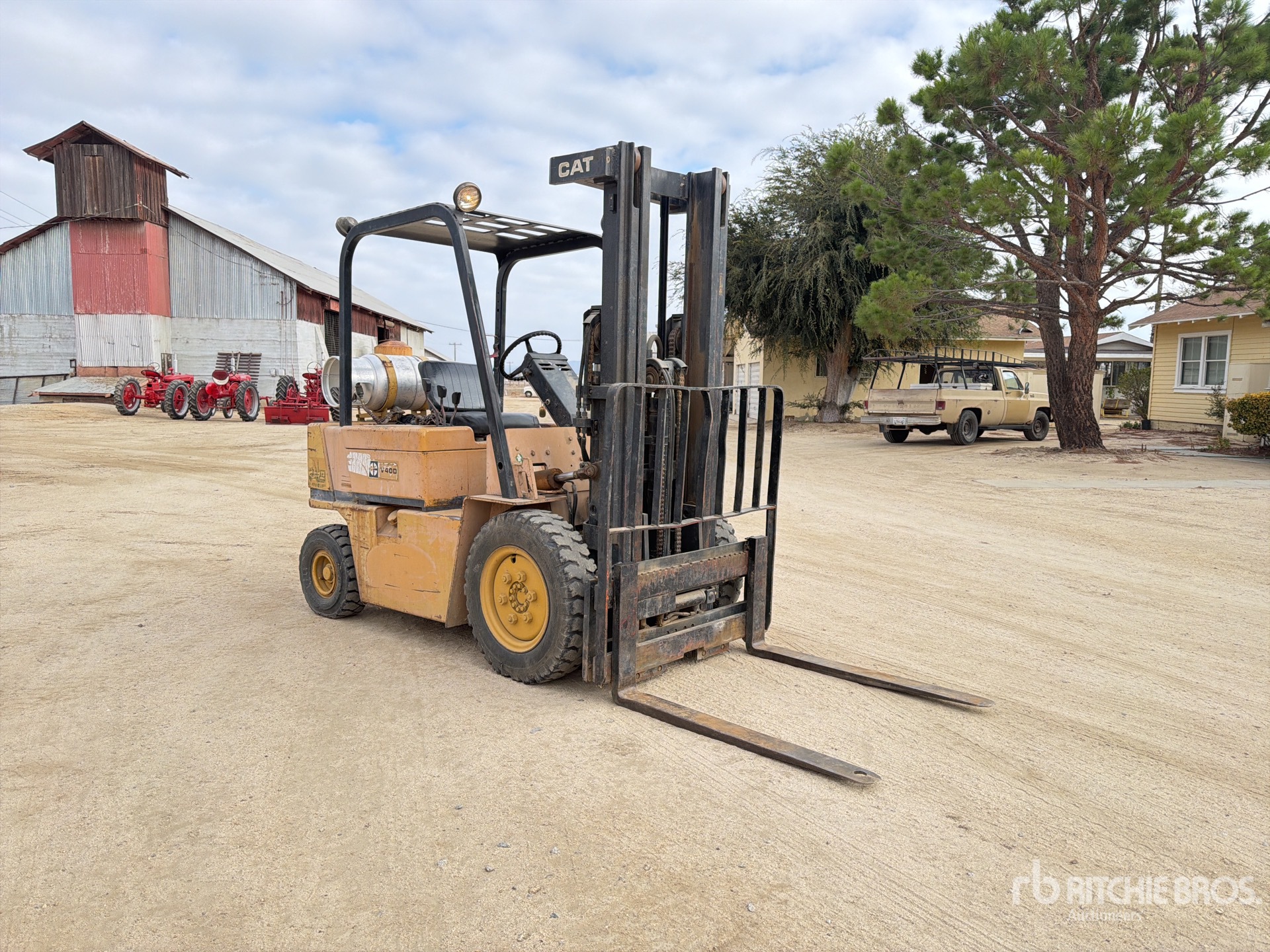 Caterpillar V40D