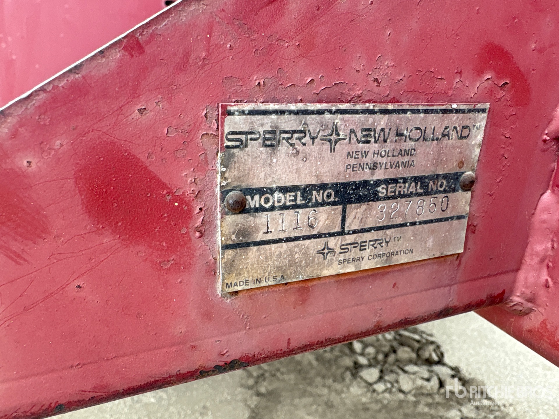 New Holland 1116
