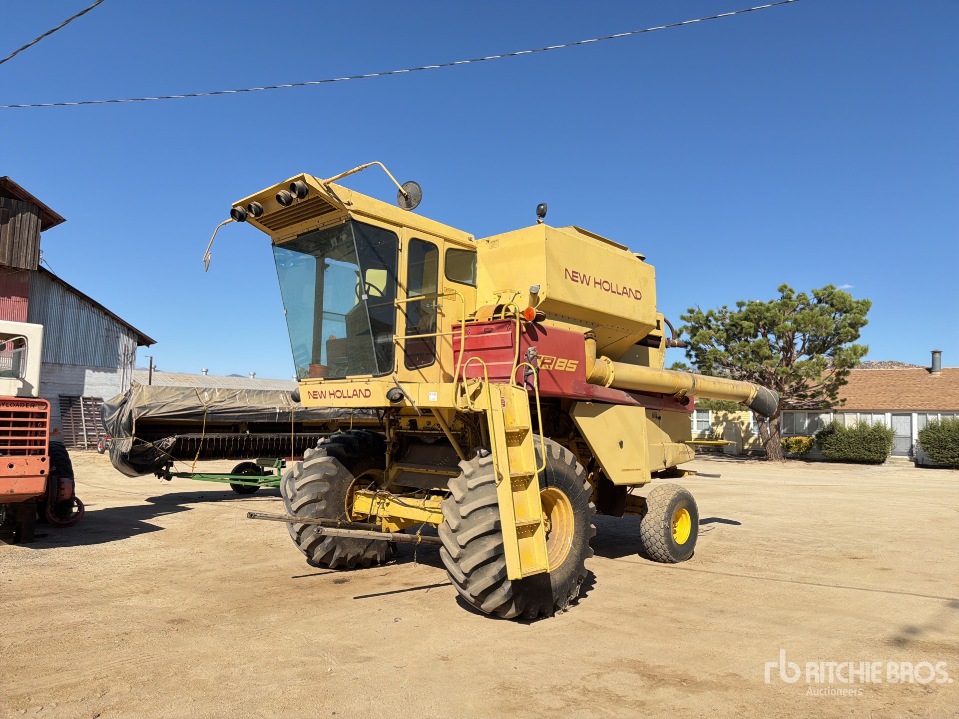 Photo of 1980 New Holland TR85