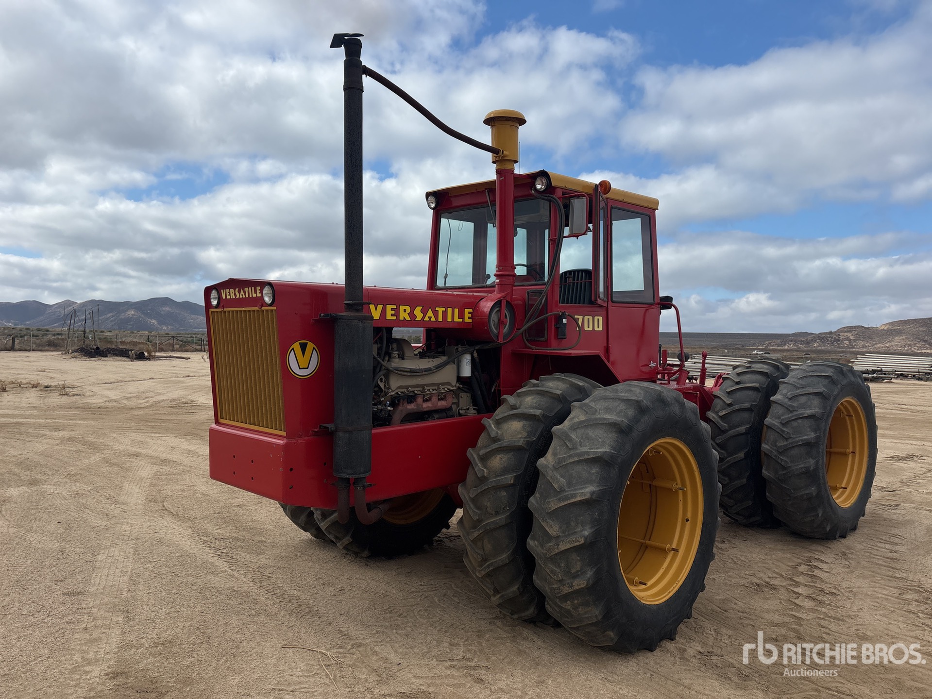 1974 Versatile 700