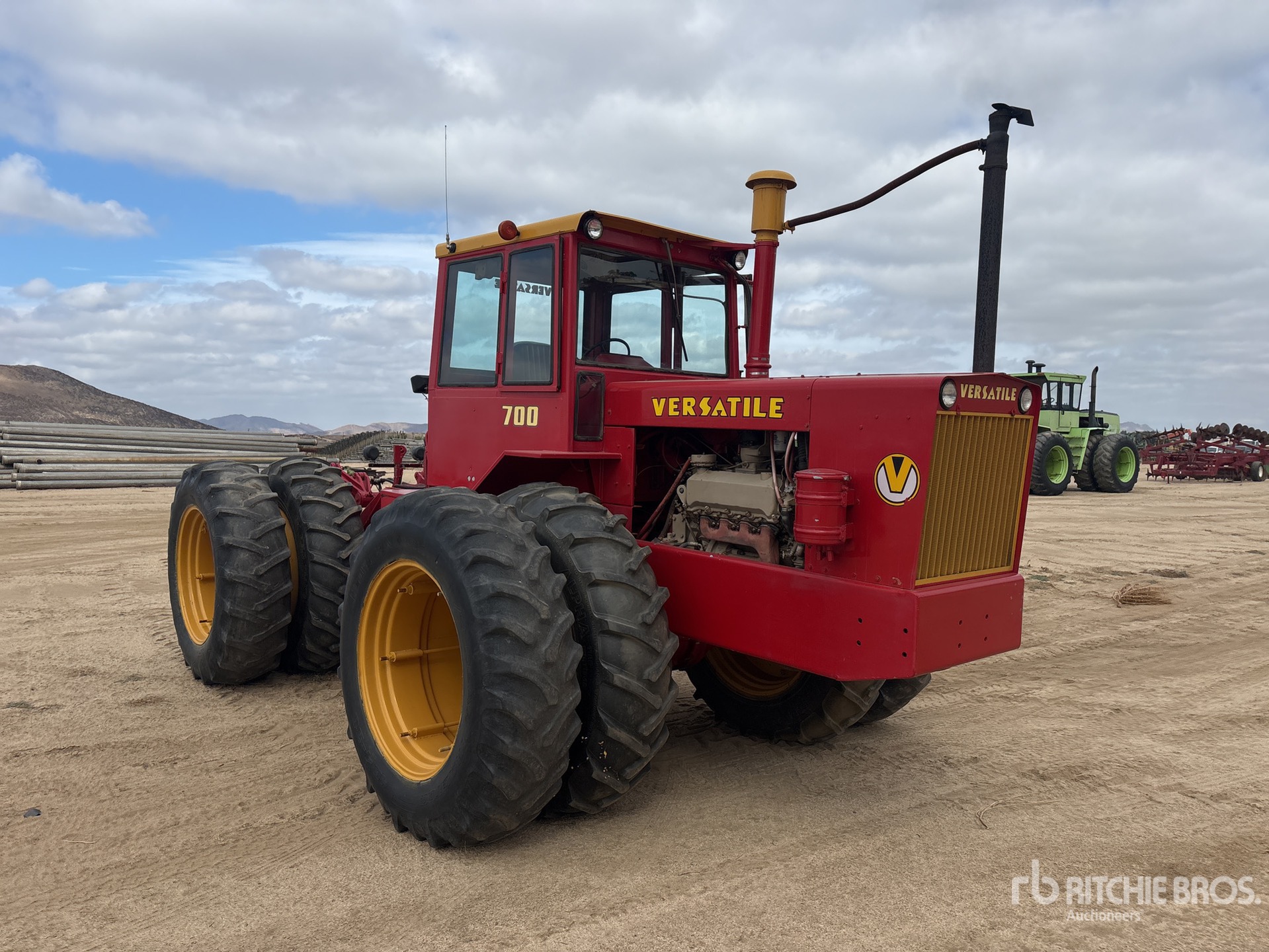 1974 Versatile 700