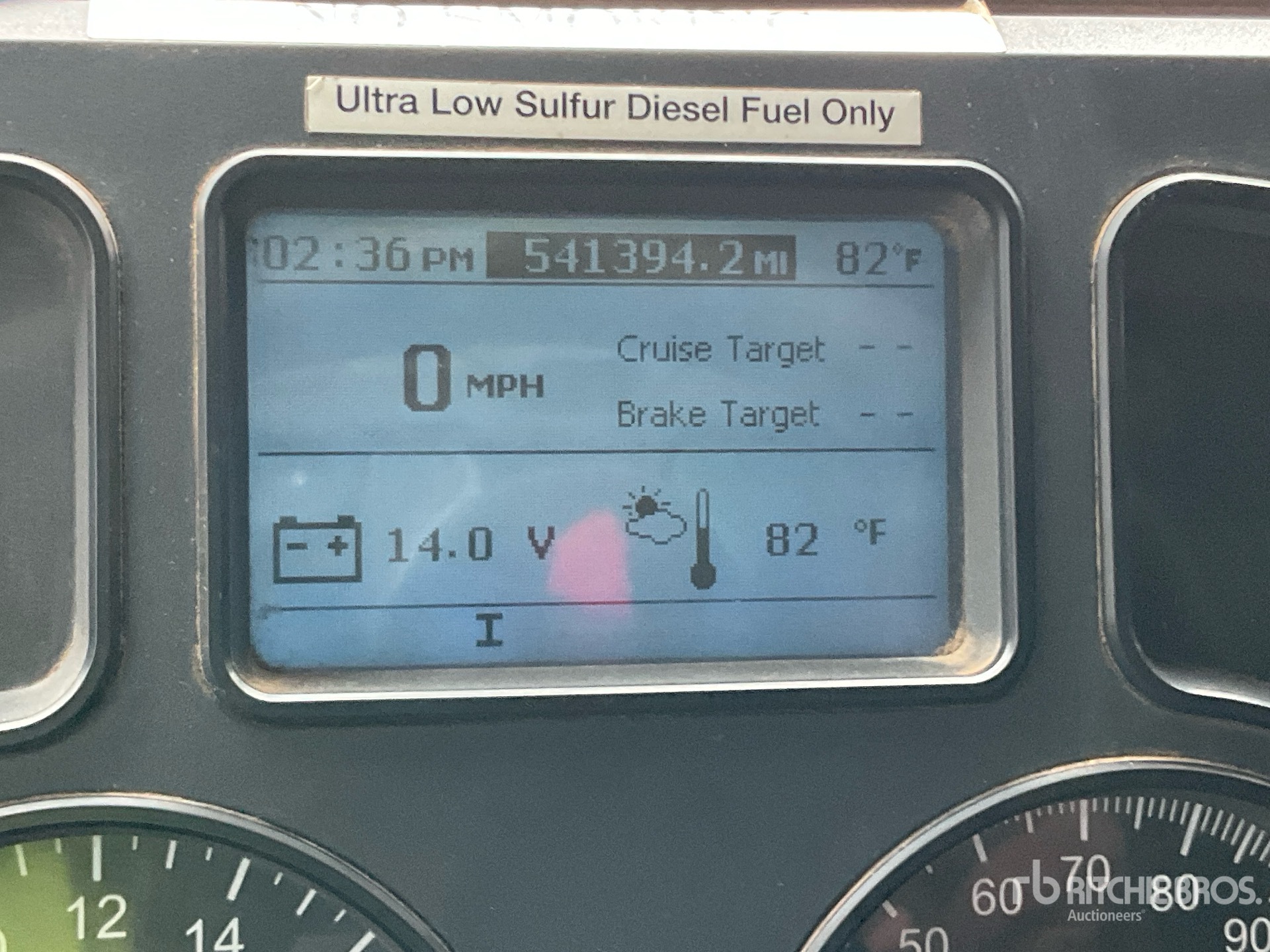 2015 Mack GU713 GRANITE