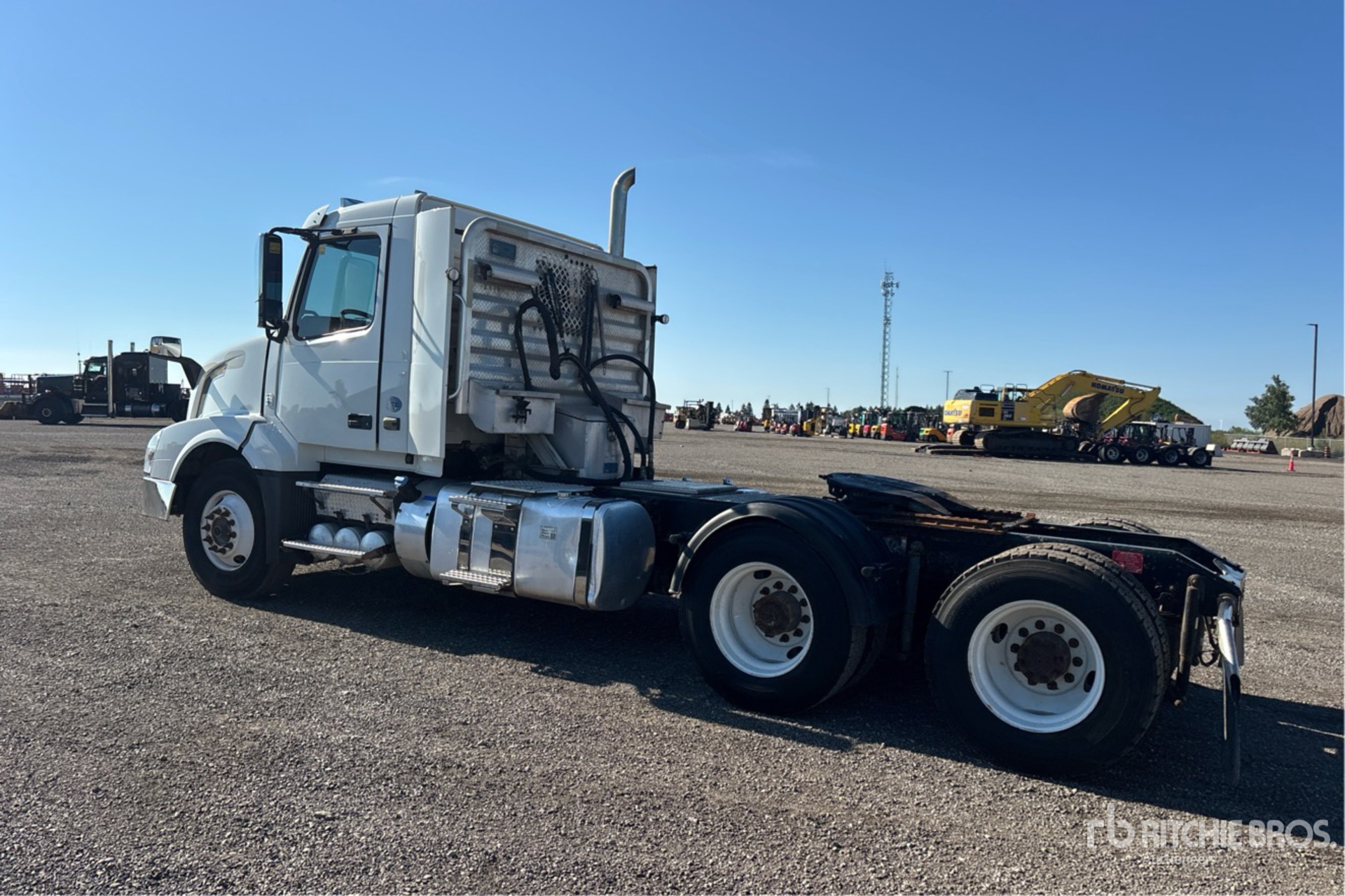 2017 Volvo VNL