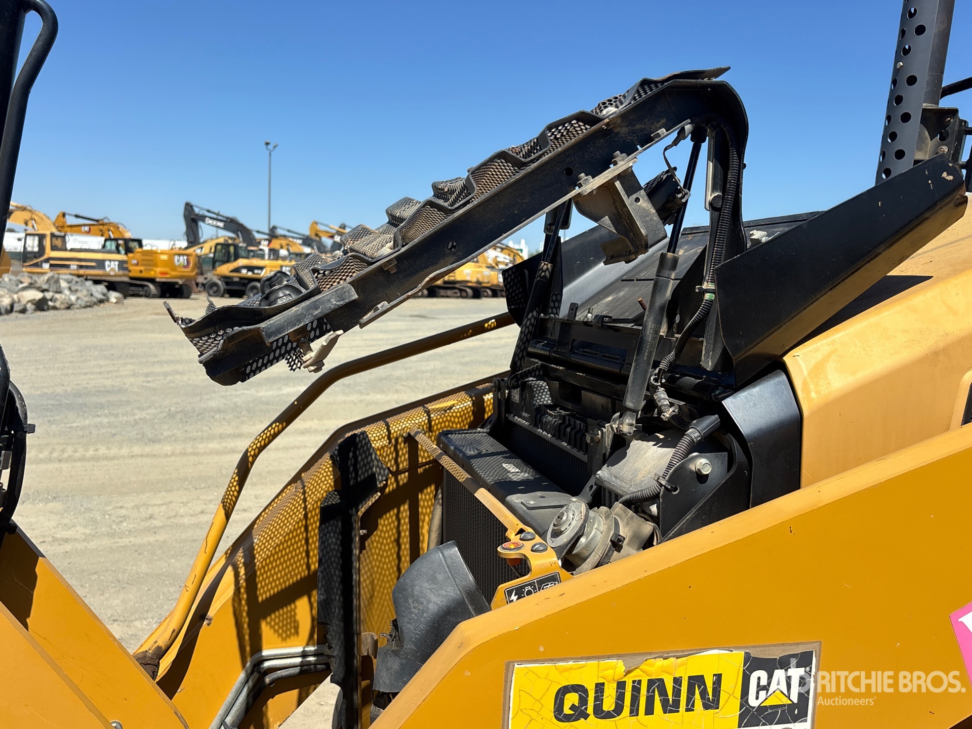 2019 Caterpillar 430F2