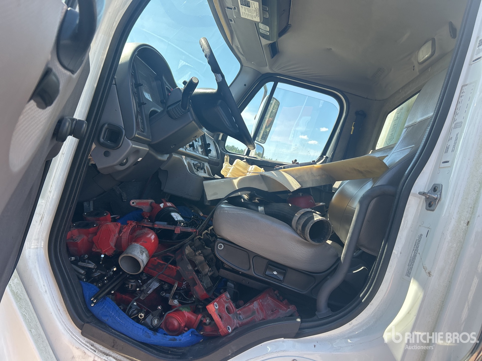 2017 Freightliner M2 106