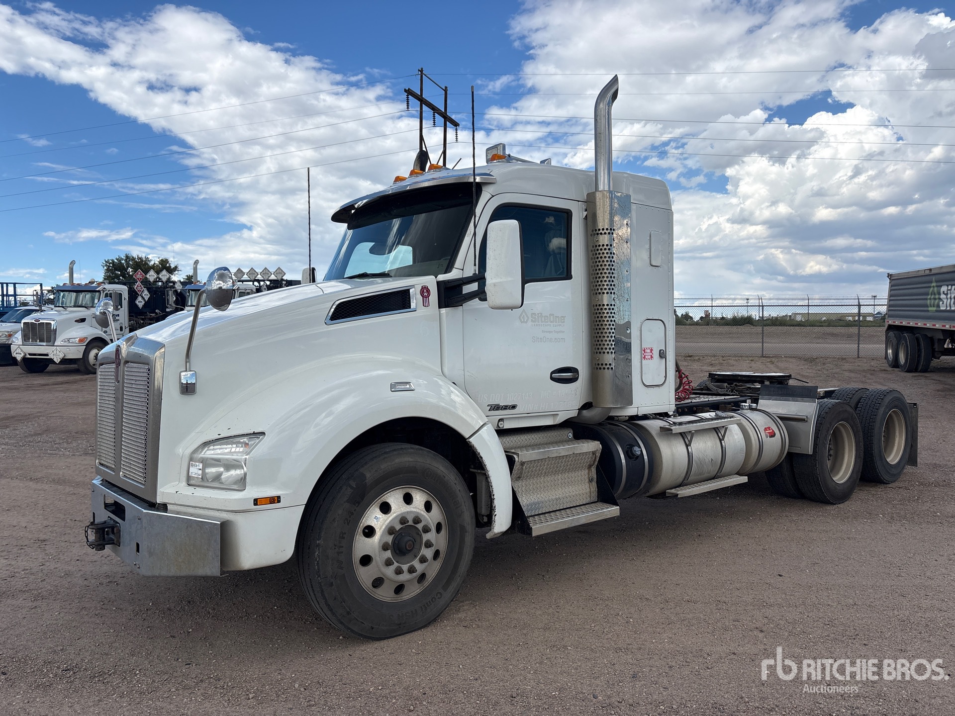 2017 Kenworth T880