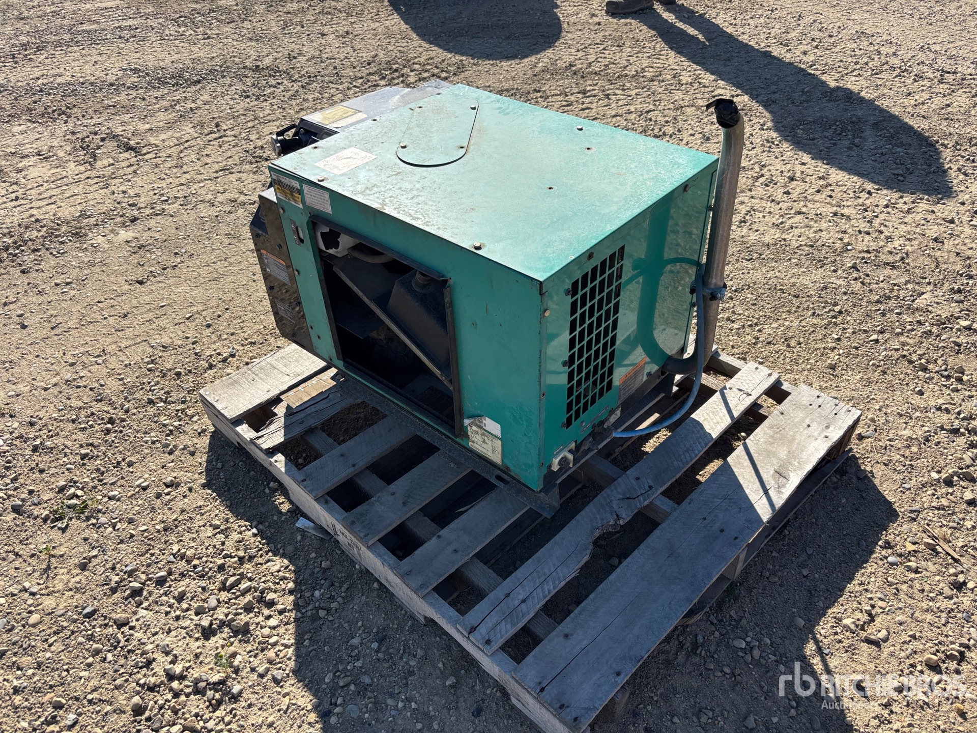 Onan 5 KW (INOPERABLE)
