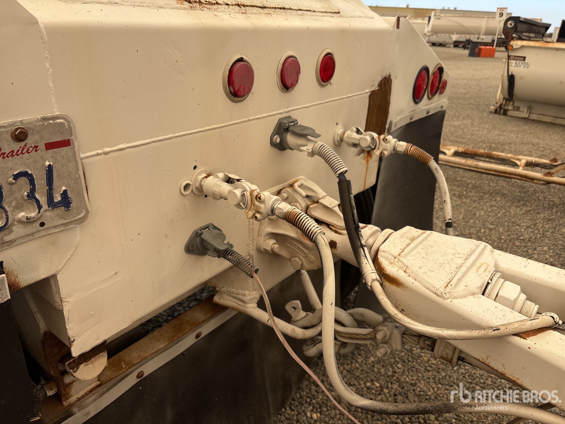 1986 Fruehauf 20 FT S/A